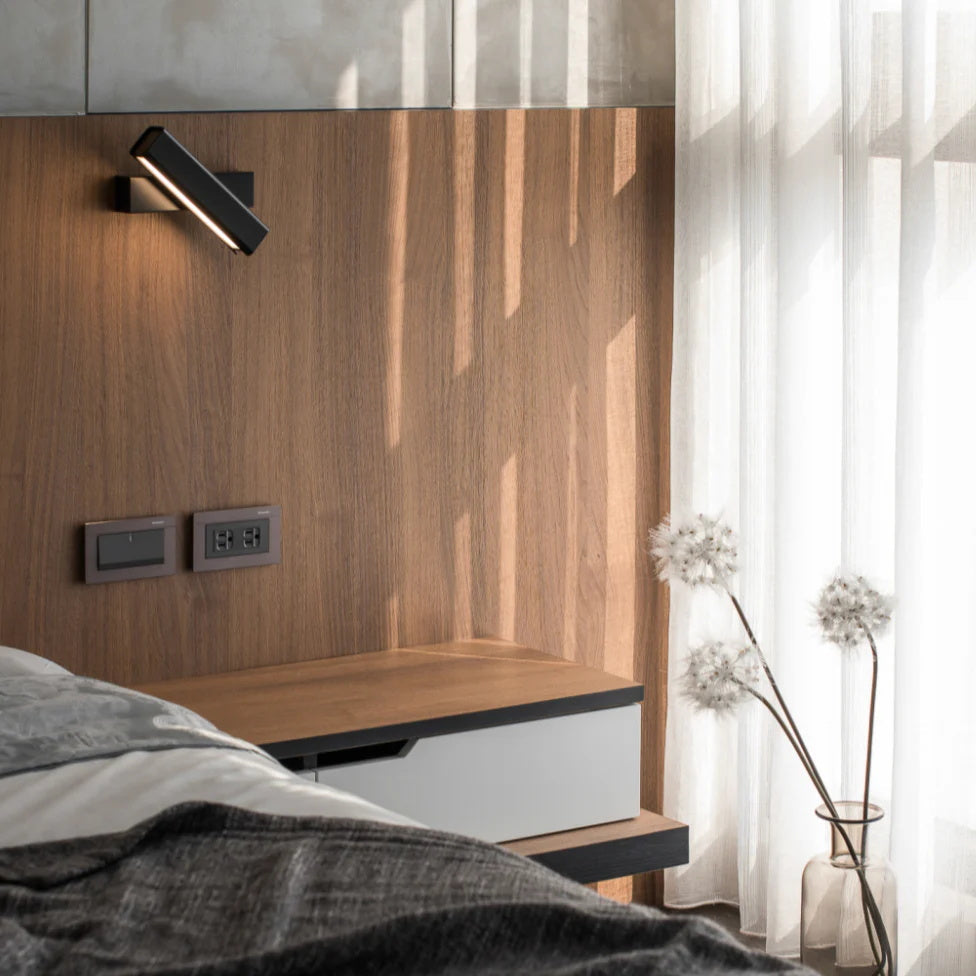 Olvynora Wall Lamp