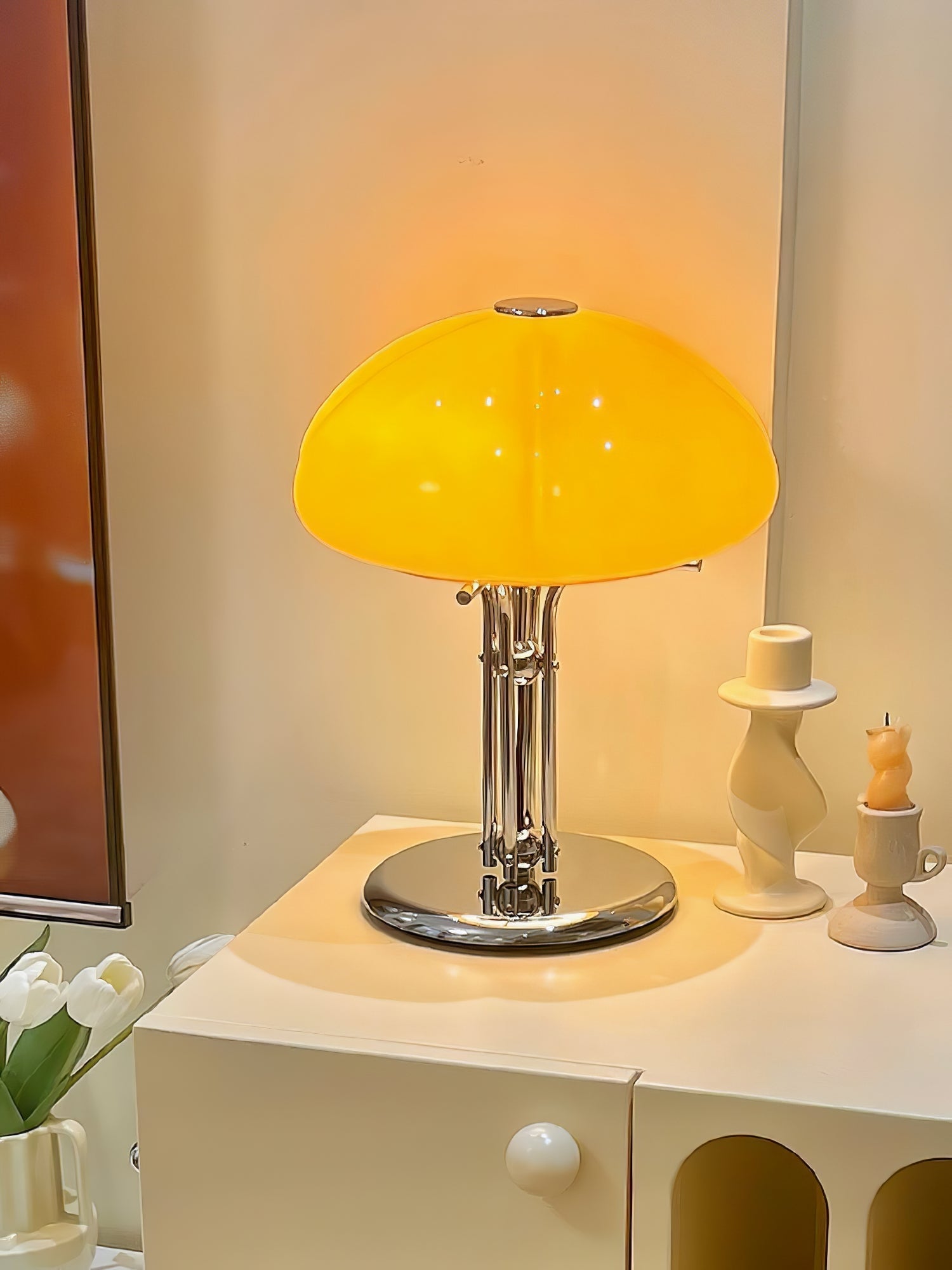 Lioreline Modern Table Lamp
