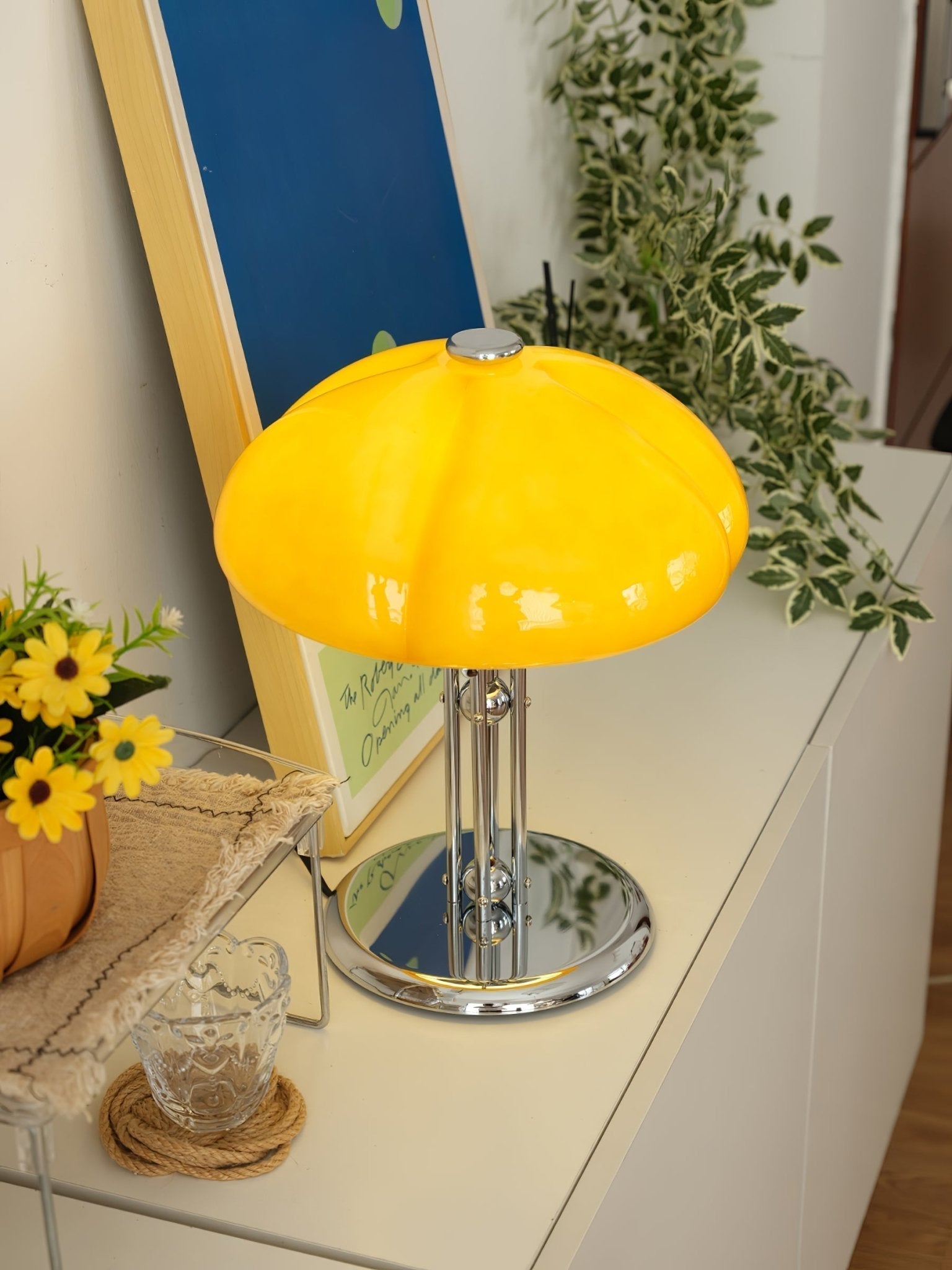 Lioreline Modern Table Lamp