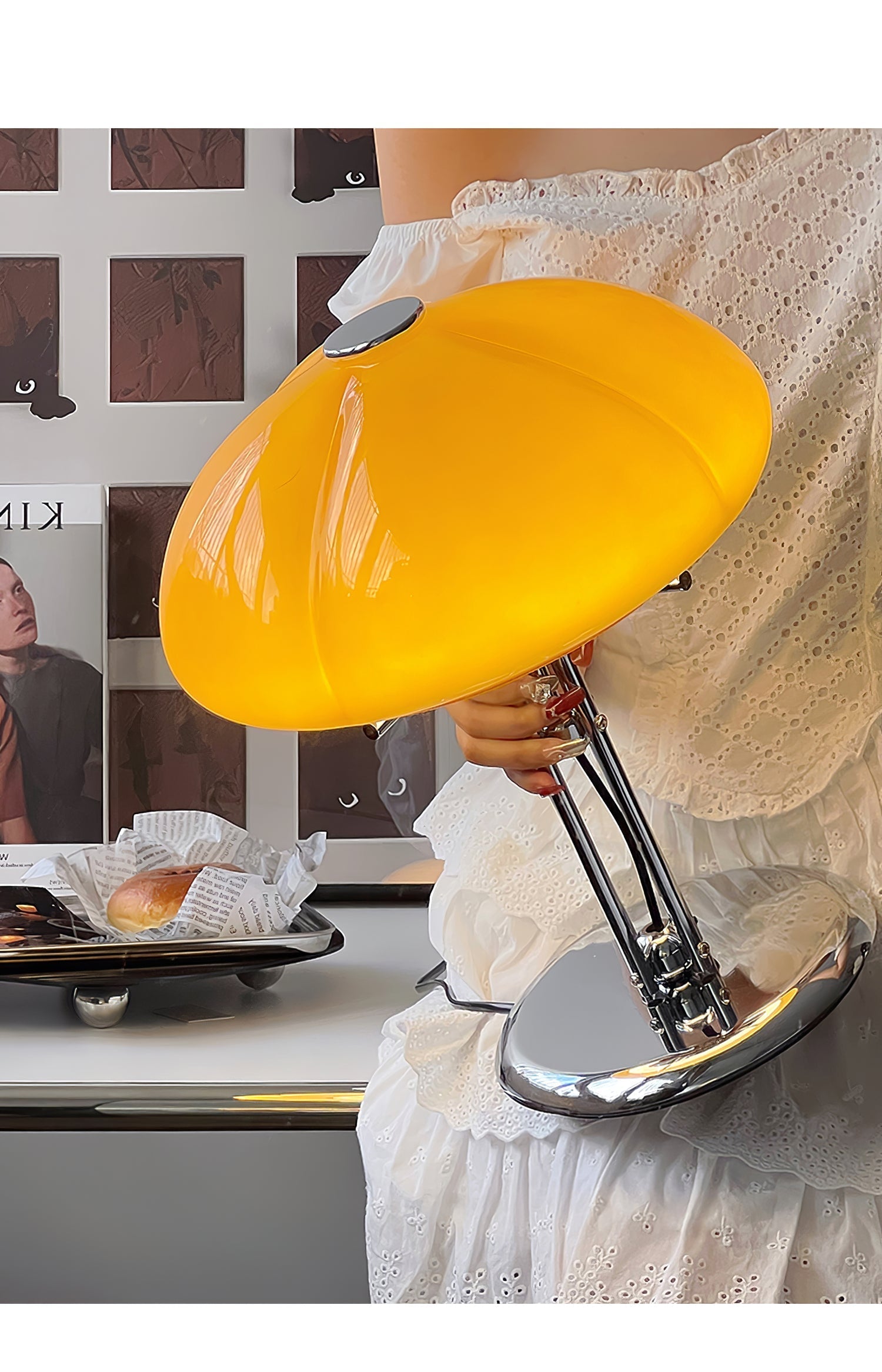 Lioreline Modern Table Lamp
