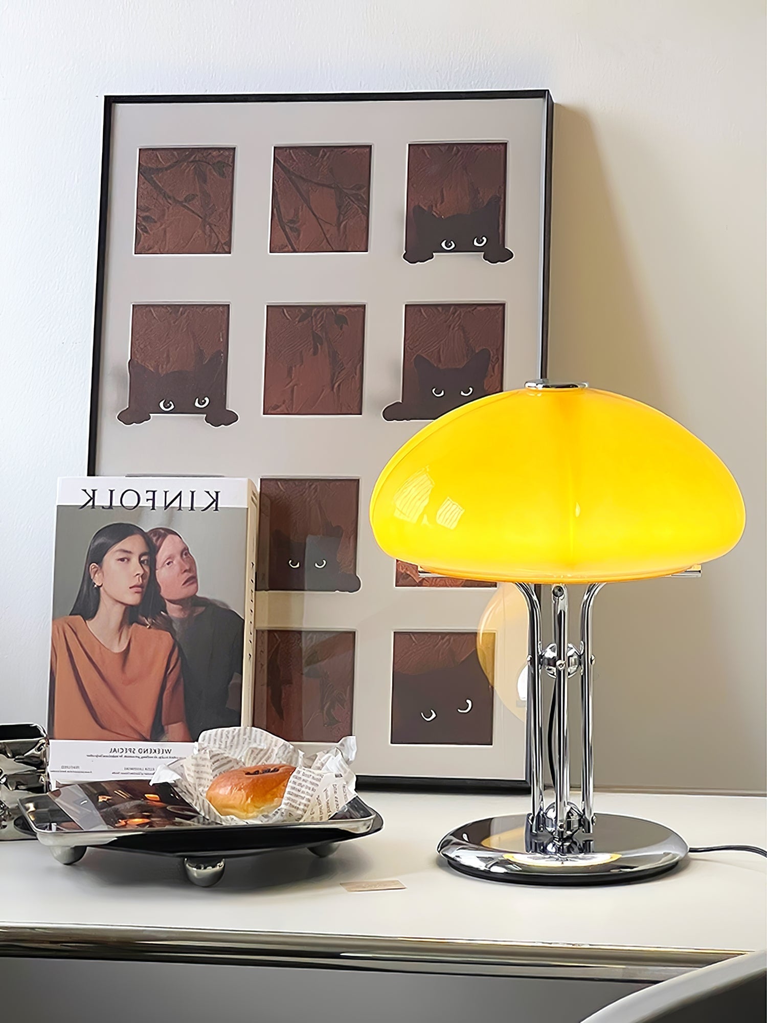 Lioreline Modern Table Lamp
