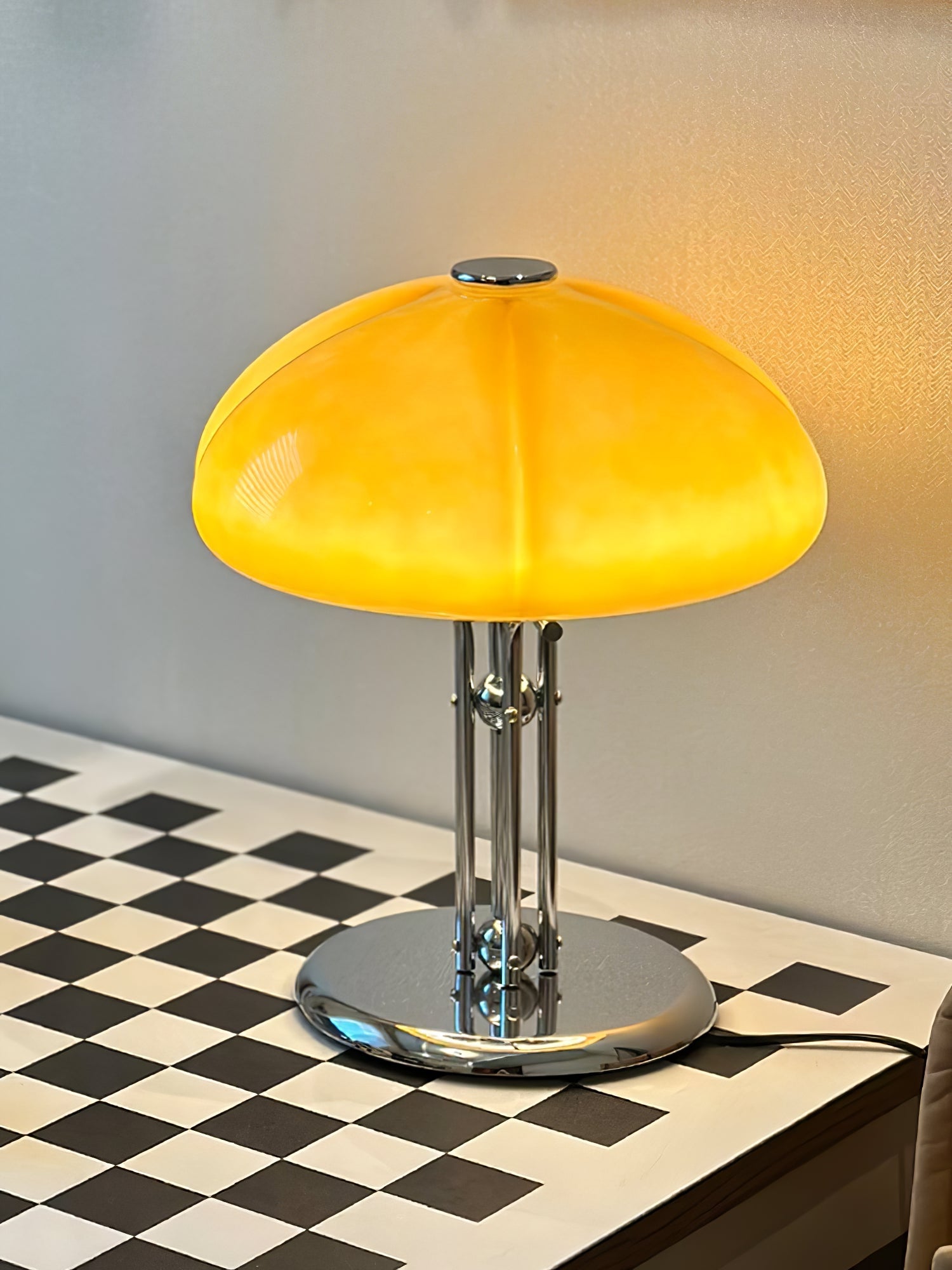 Lioreline Modern Table Lamp