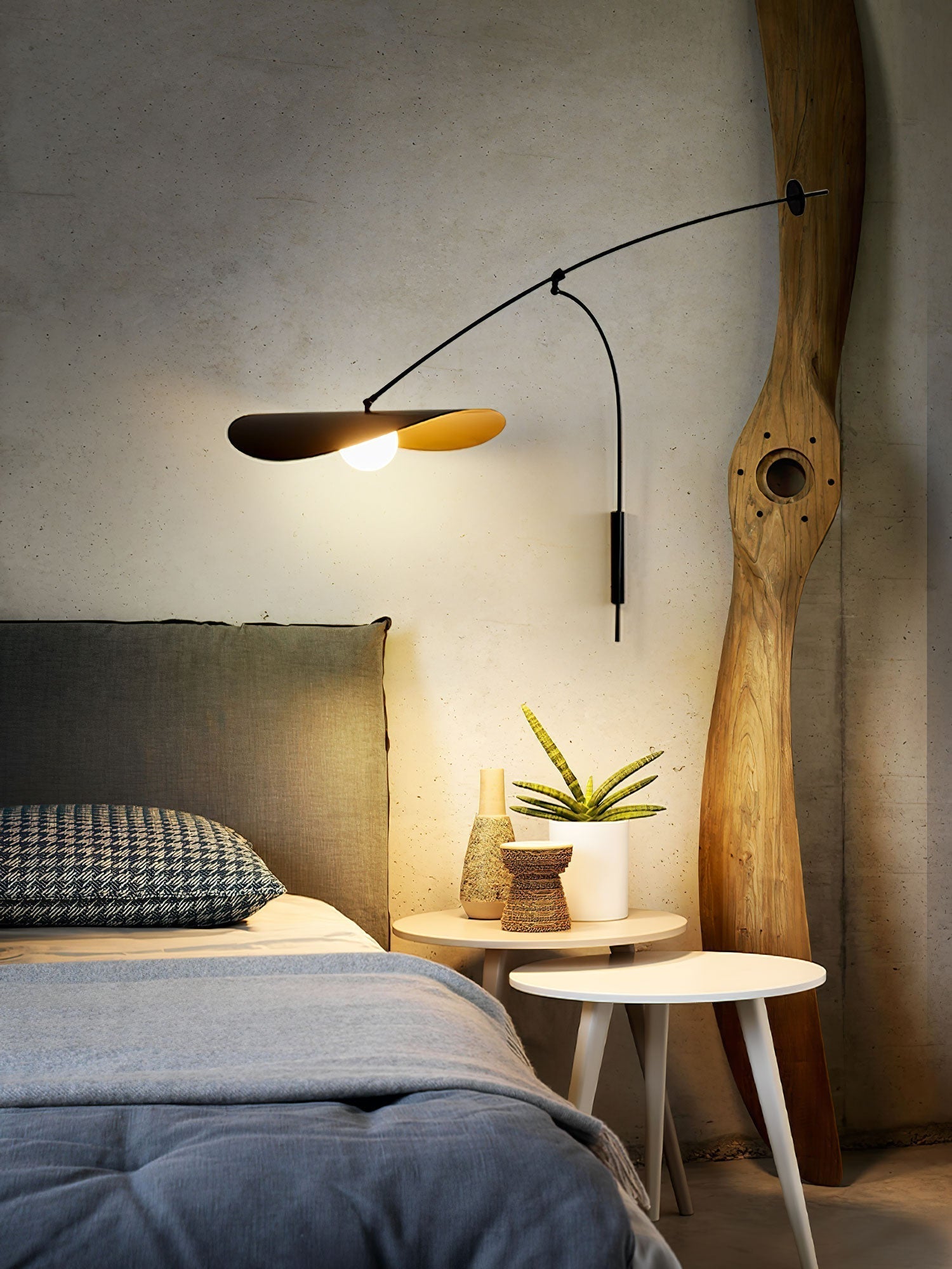 Tirove Glass Minimalist Wall Lamp