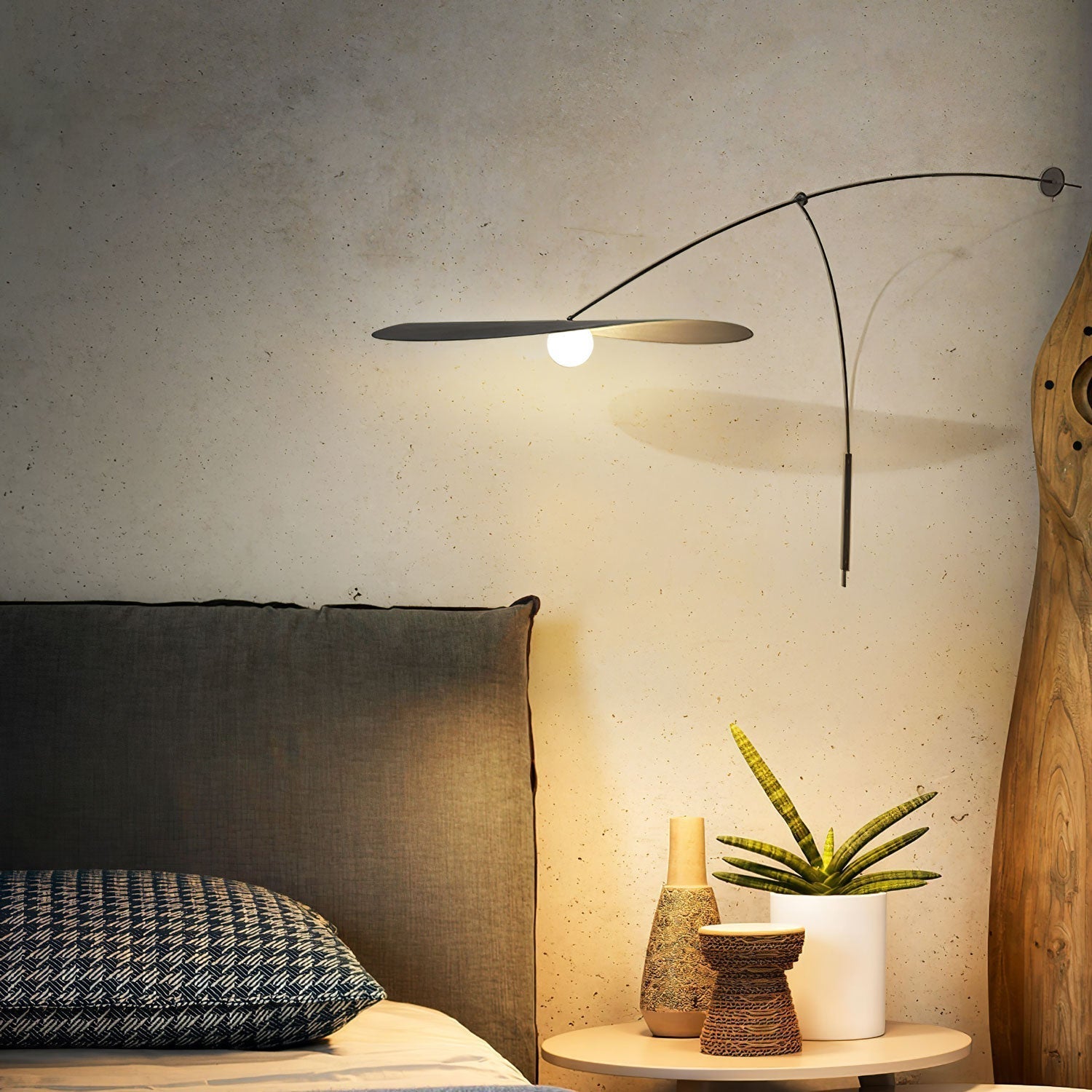 Tirove Glass Minimalist Wall Lamp