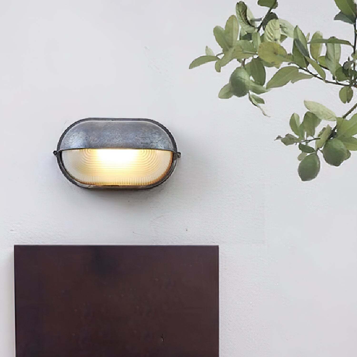 Hawstone Glass Outdoor Light