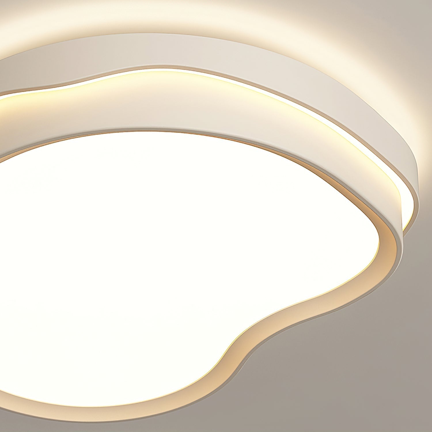 Draven Cloud Ceiling Lamp