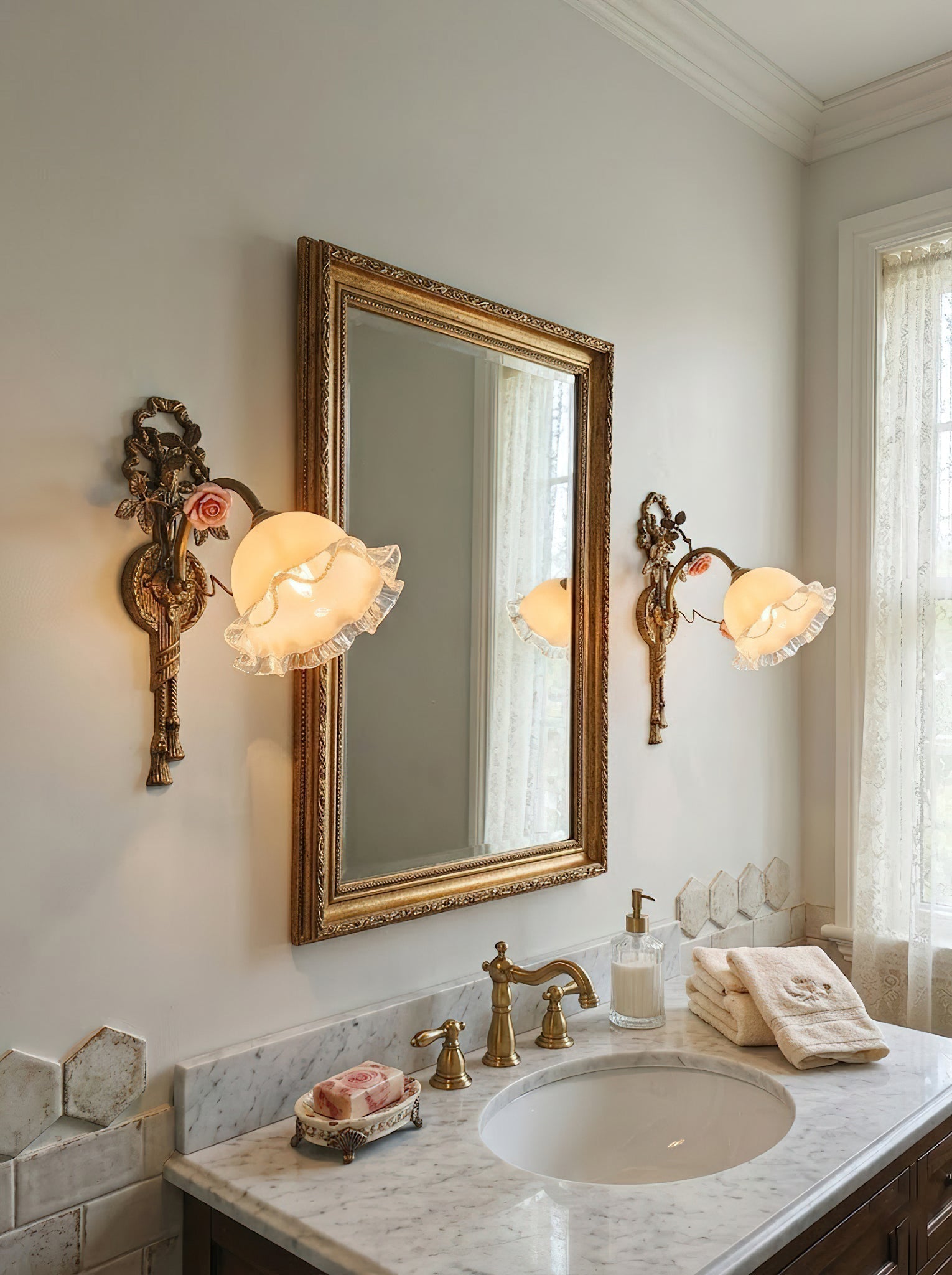 Elarose Wall Lamp