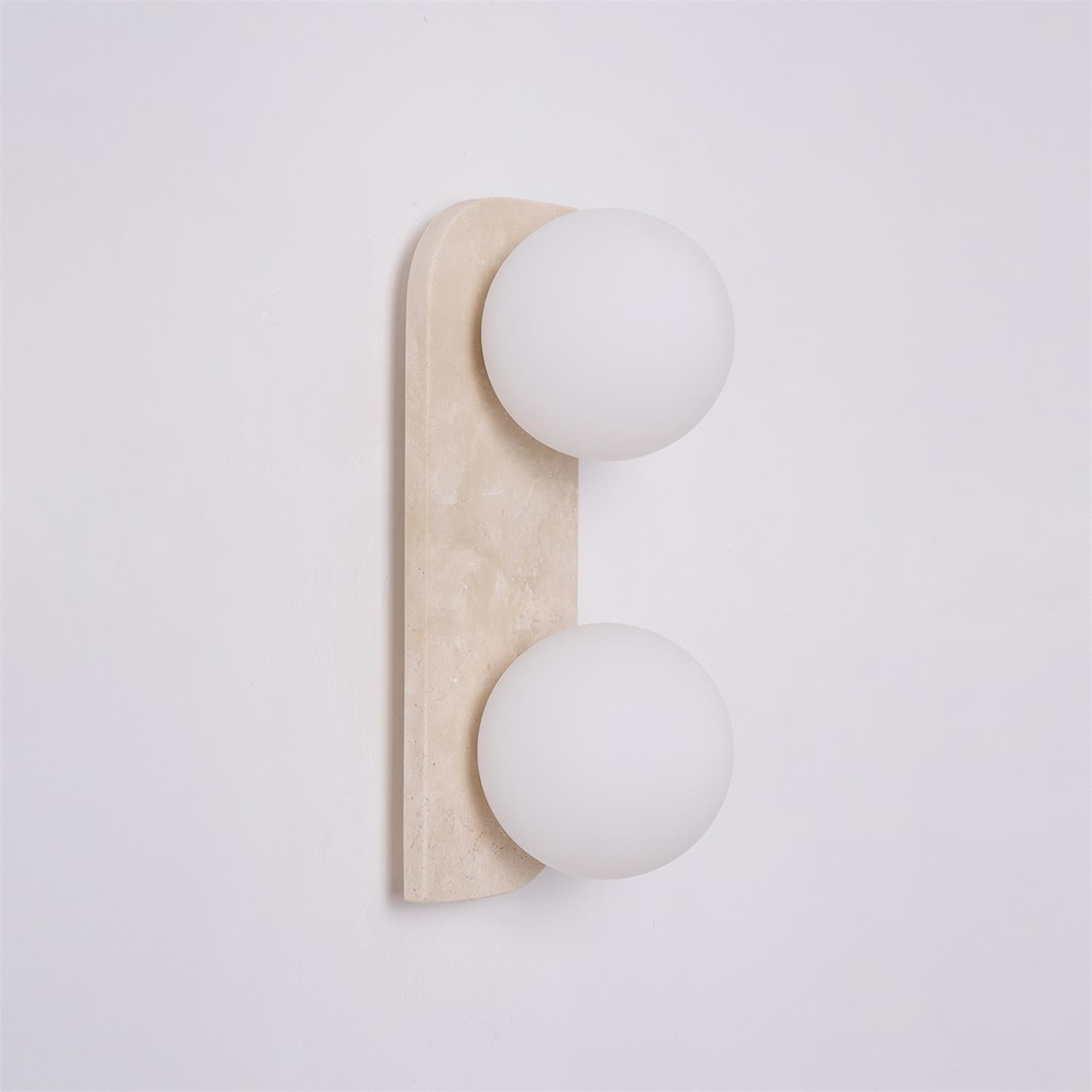 Serearia Minimalist Travertine Plug-In Wall Light