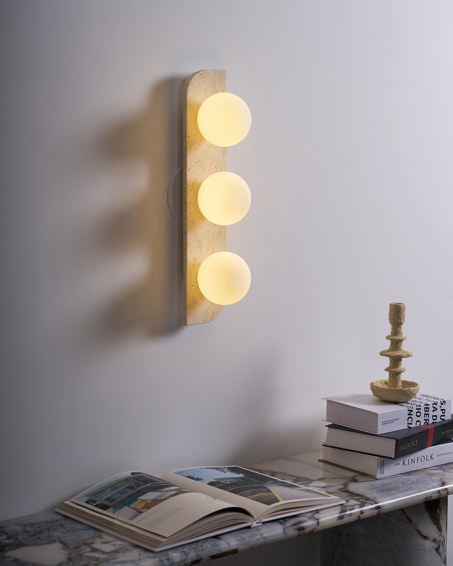 Serearia Minimalist Travertine Plug-In Wall Light