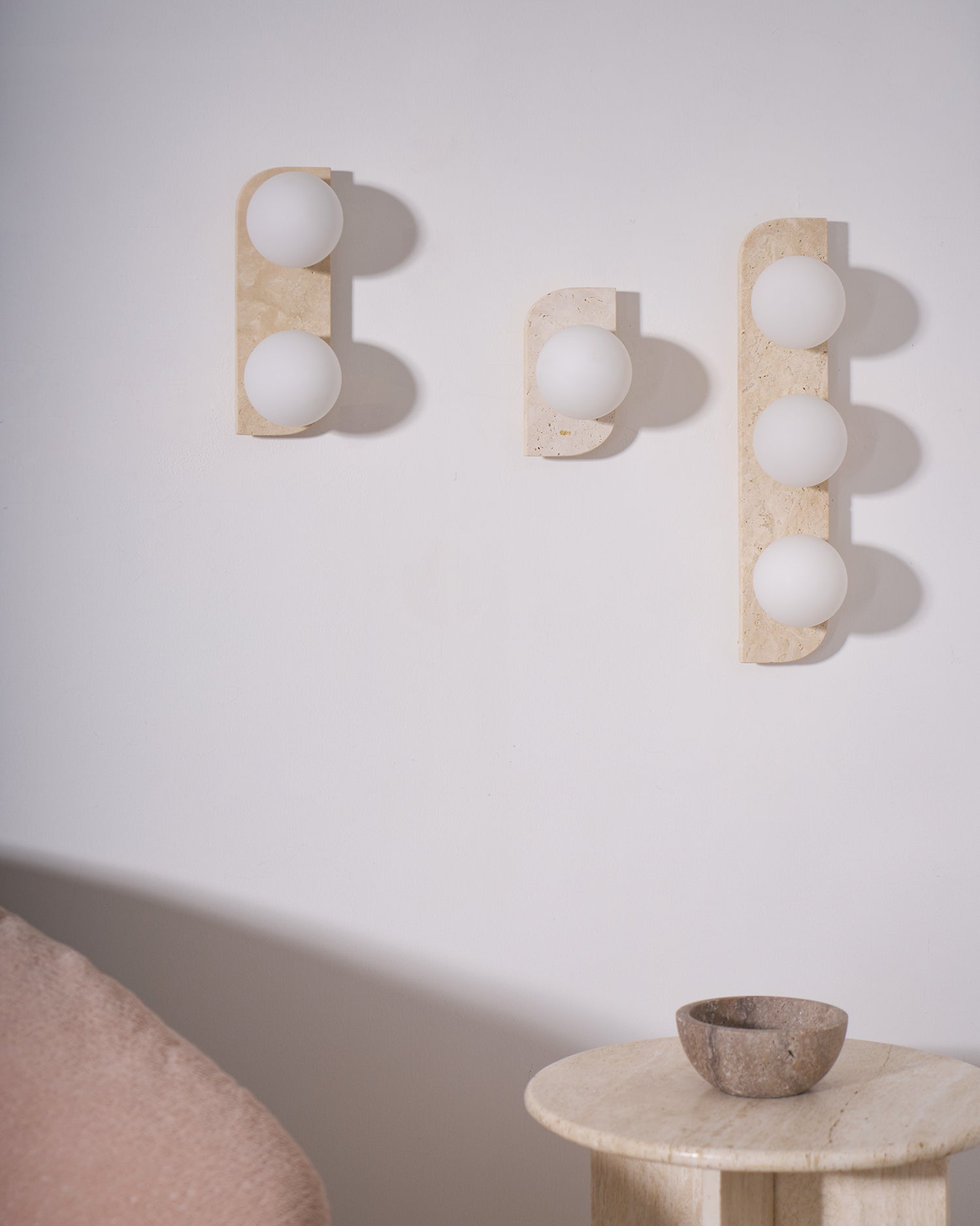 Serearia Minimalist Travertine Plug-In Wall Light