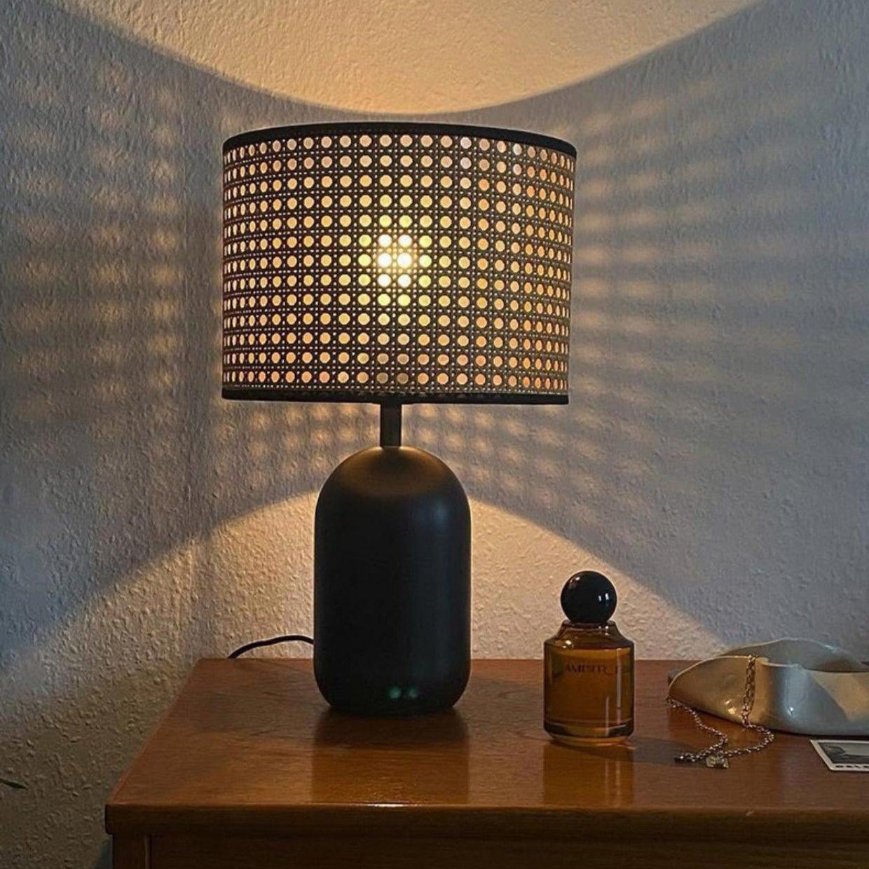 Ravarielle Modern Bamboo Table Lamp