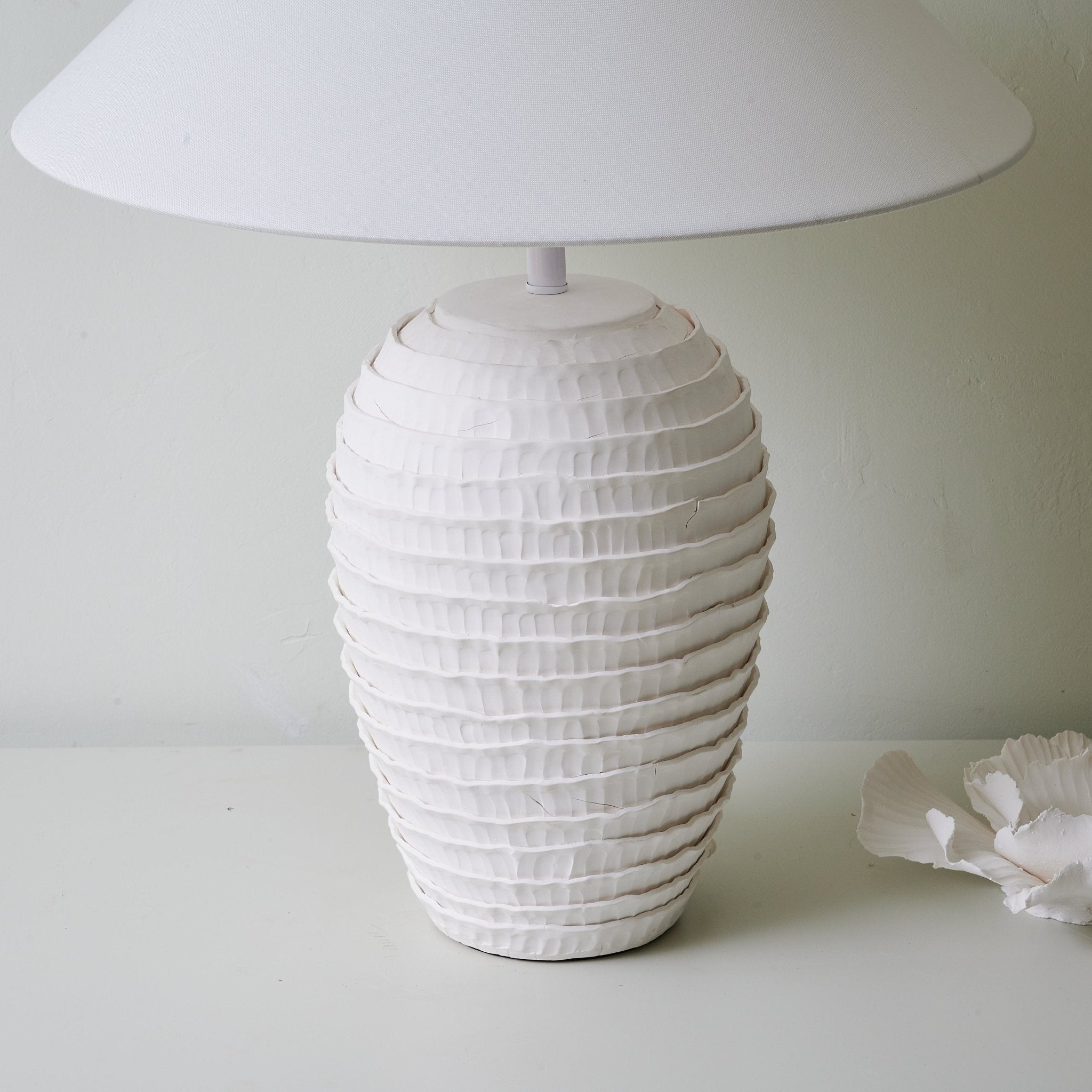 Albert Minimalist Table Lamp