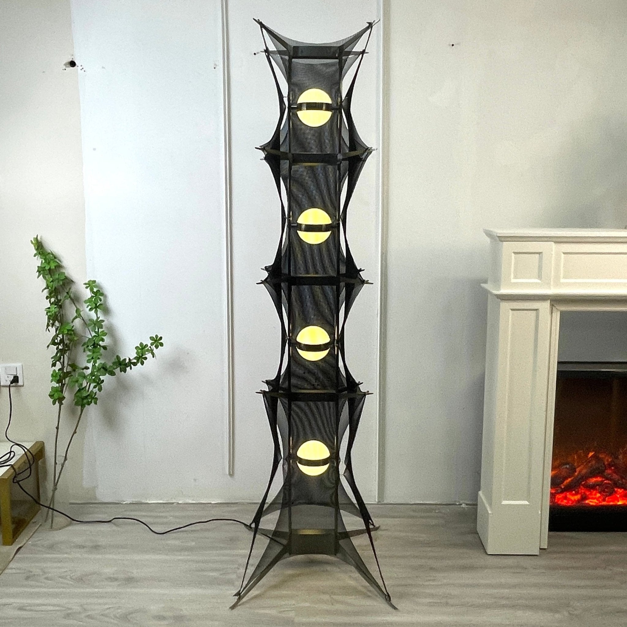 Miroia Modern Floor Lamp