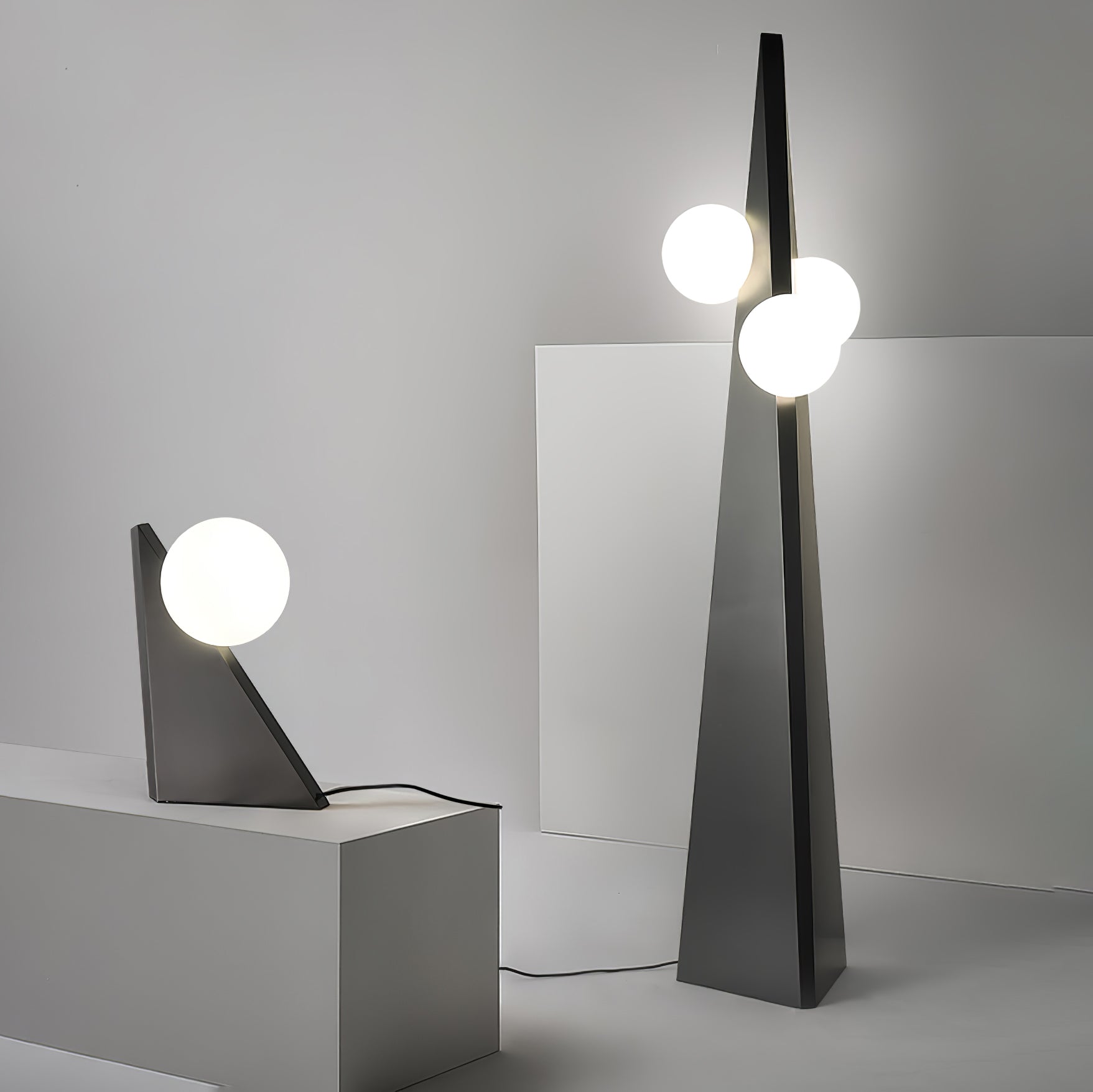 Nixie Geometric Glass Table Lamp