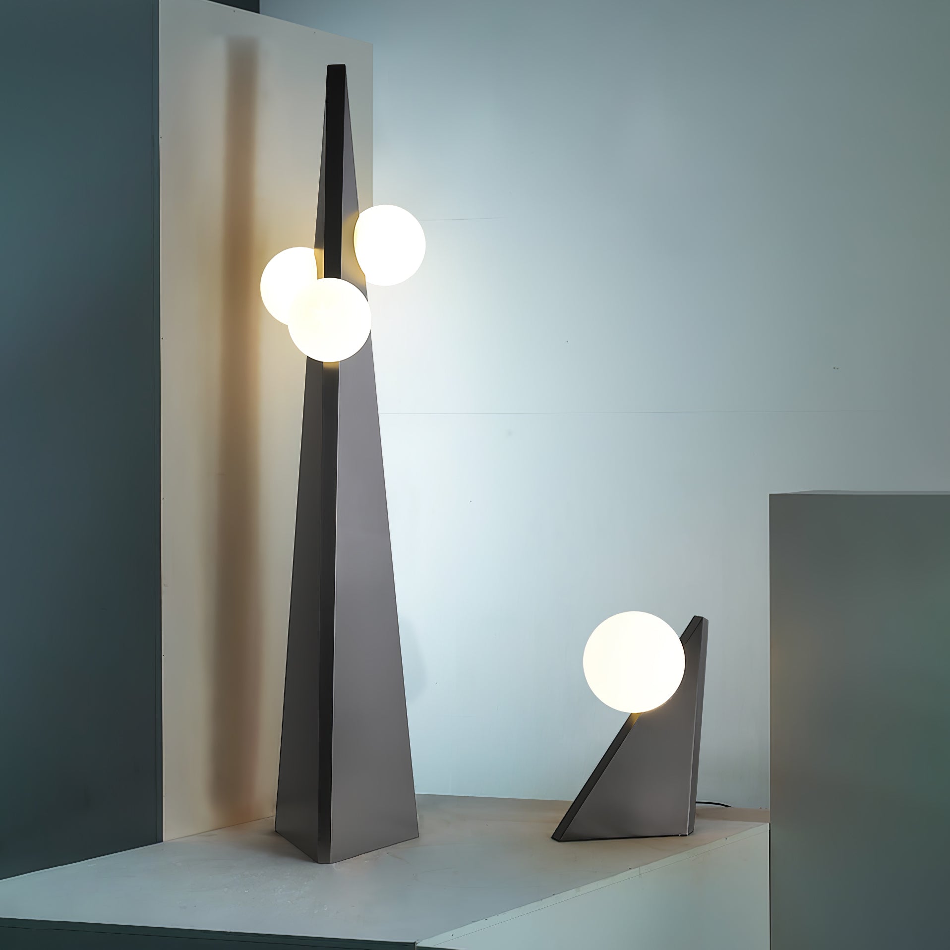 Nixie Geometric Glass Table Lamp