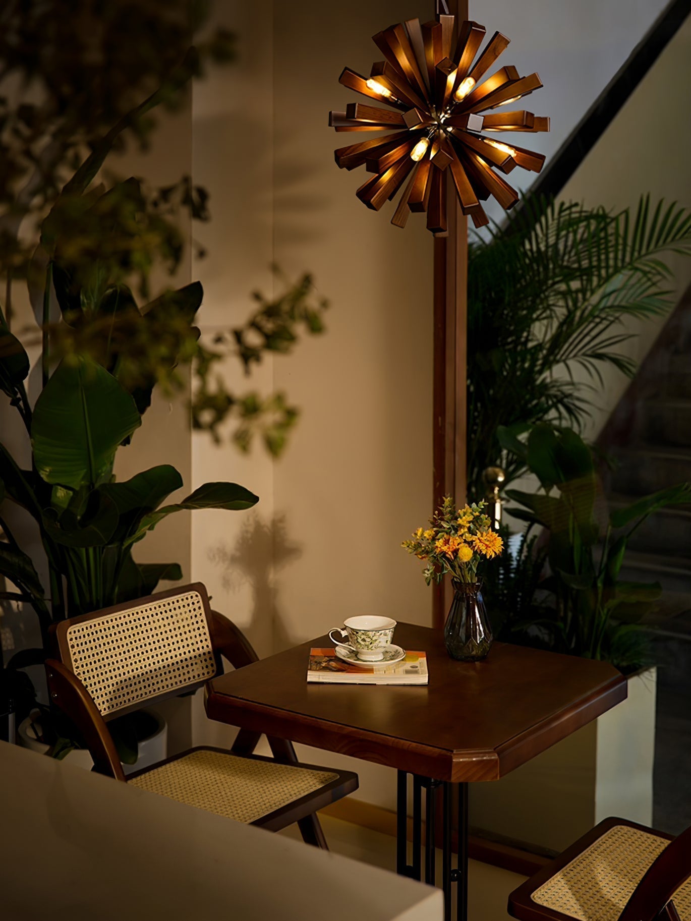 Elvarelle Premium Nordic Art Burst Wood Chandelier
