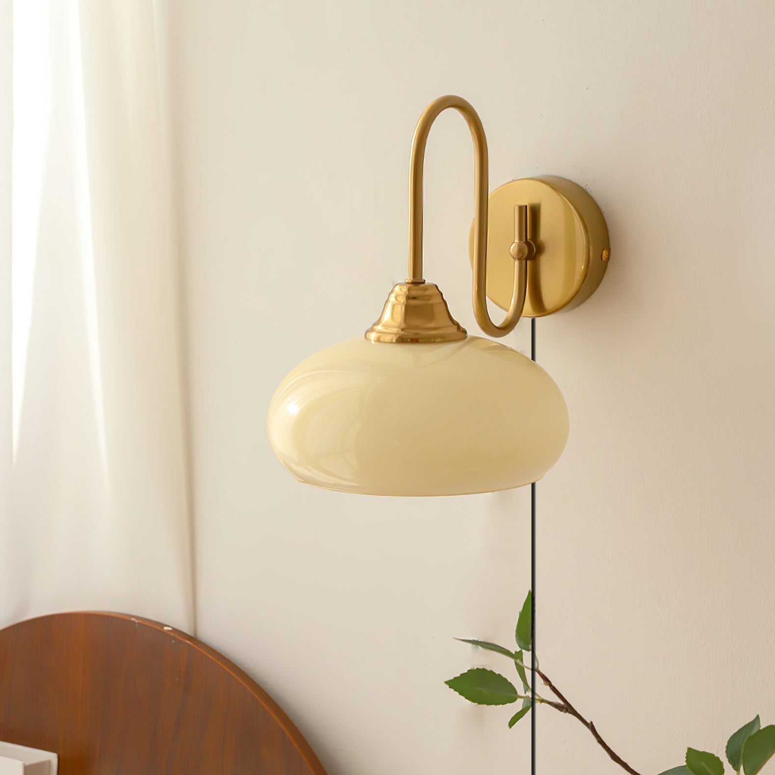 Ulsilia Wall Lamp