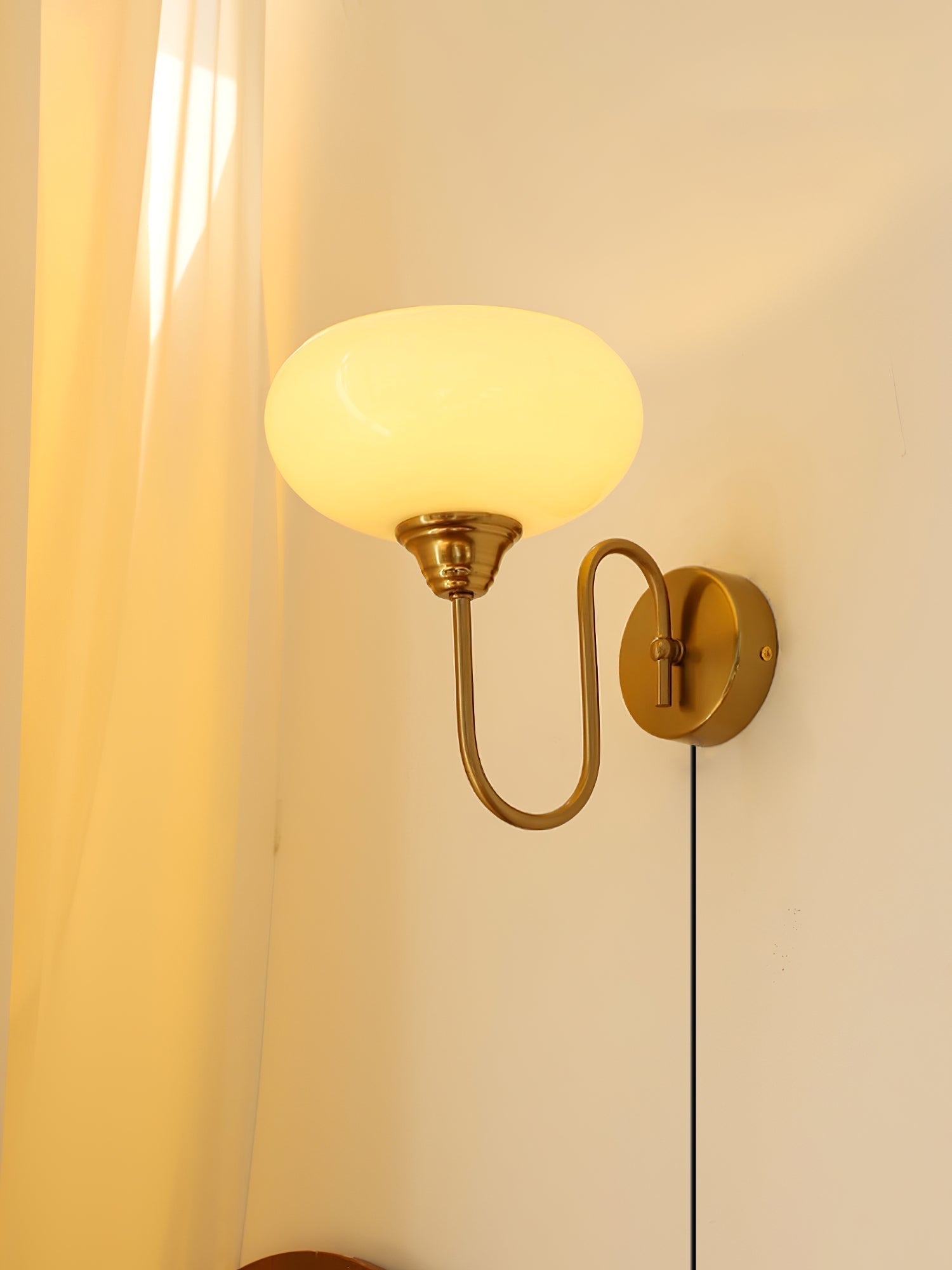 Ulsilia Wall Lamp