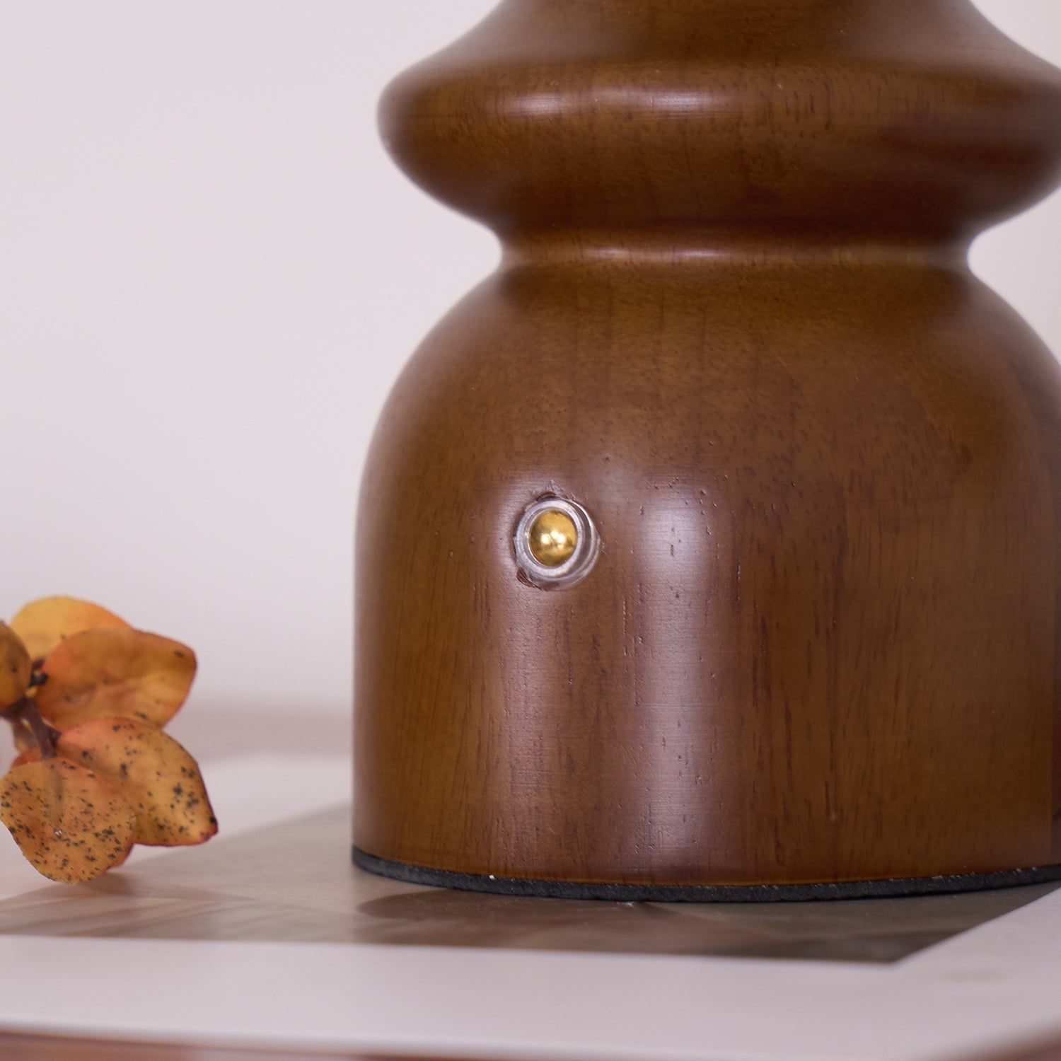Moro Retro Wood Table Lamp