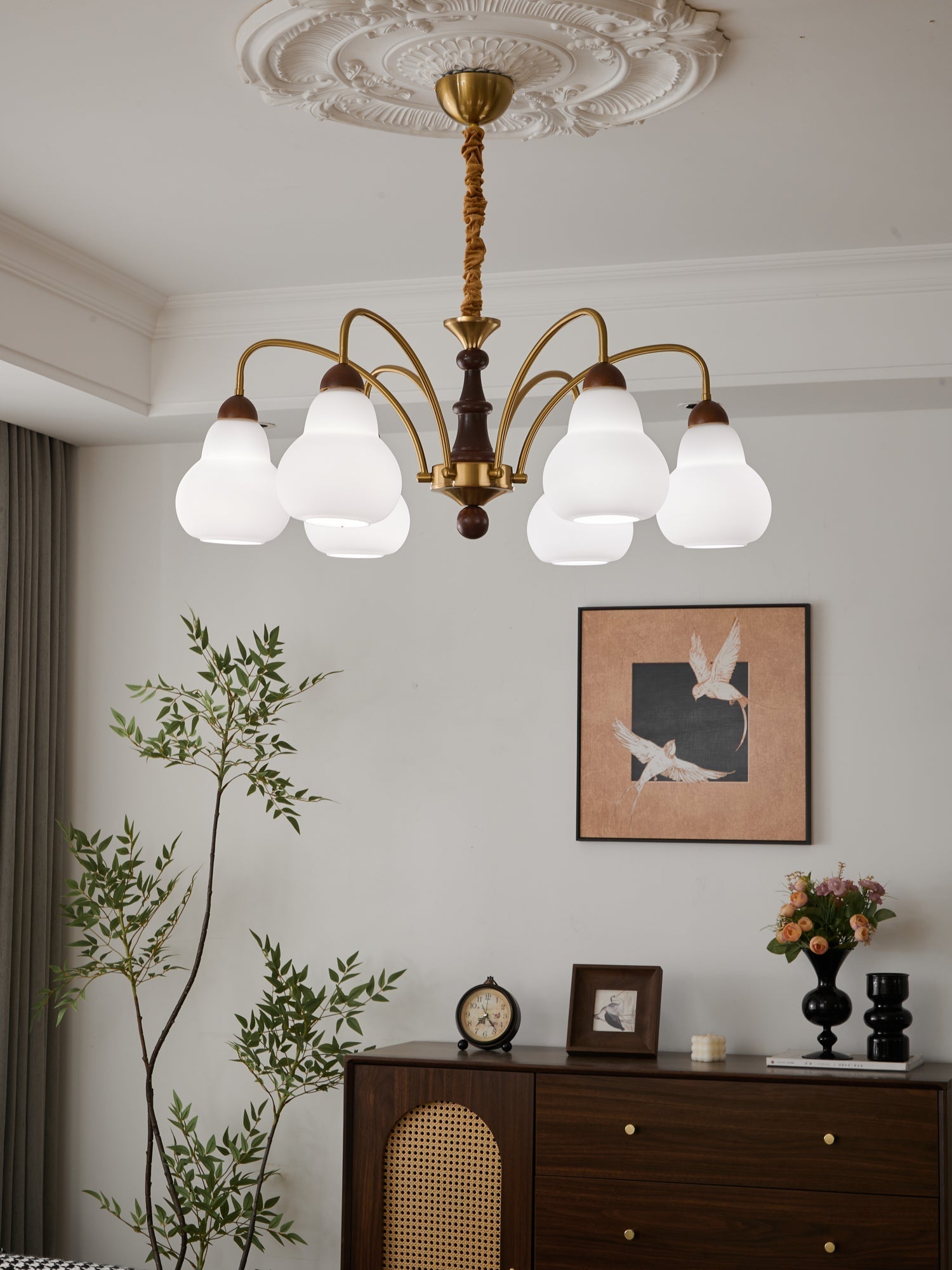 Novelle Traditional Elegance Vintage Wood Chandelier