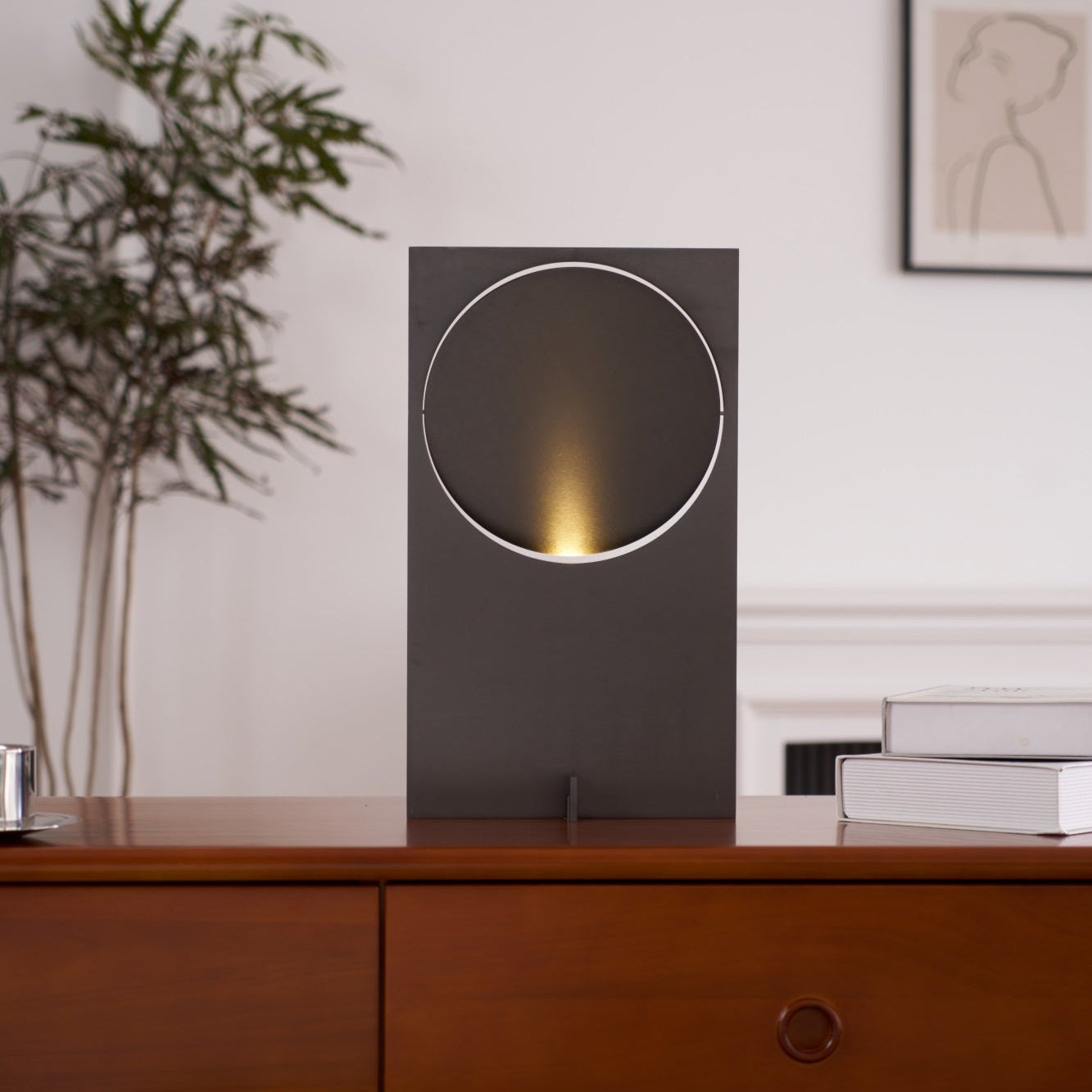 Terieriella Rotating Disc Table Lamp