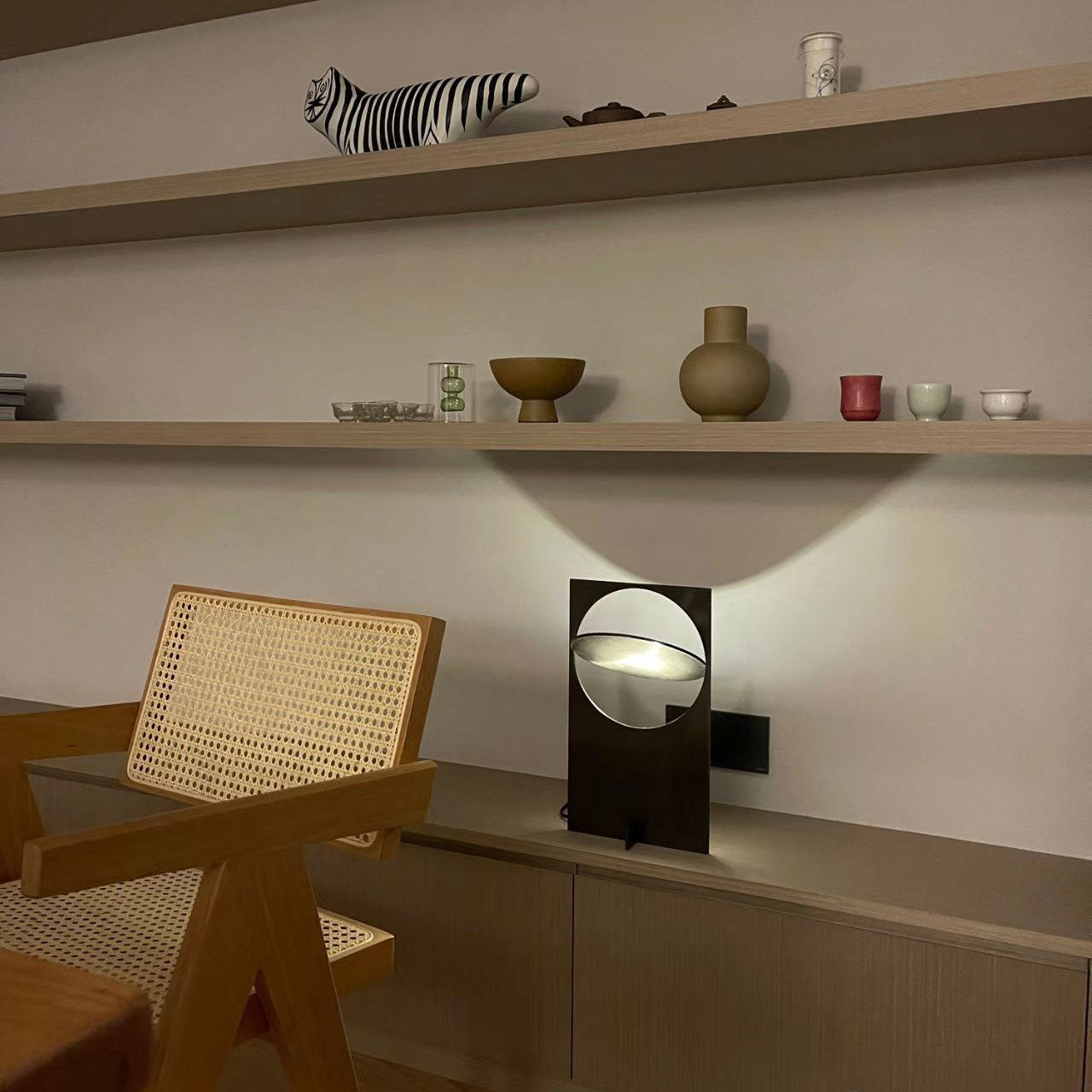 Dekle Table Lamp