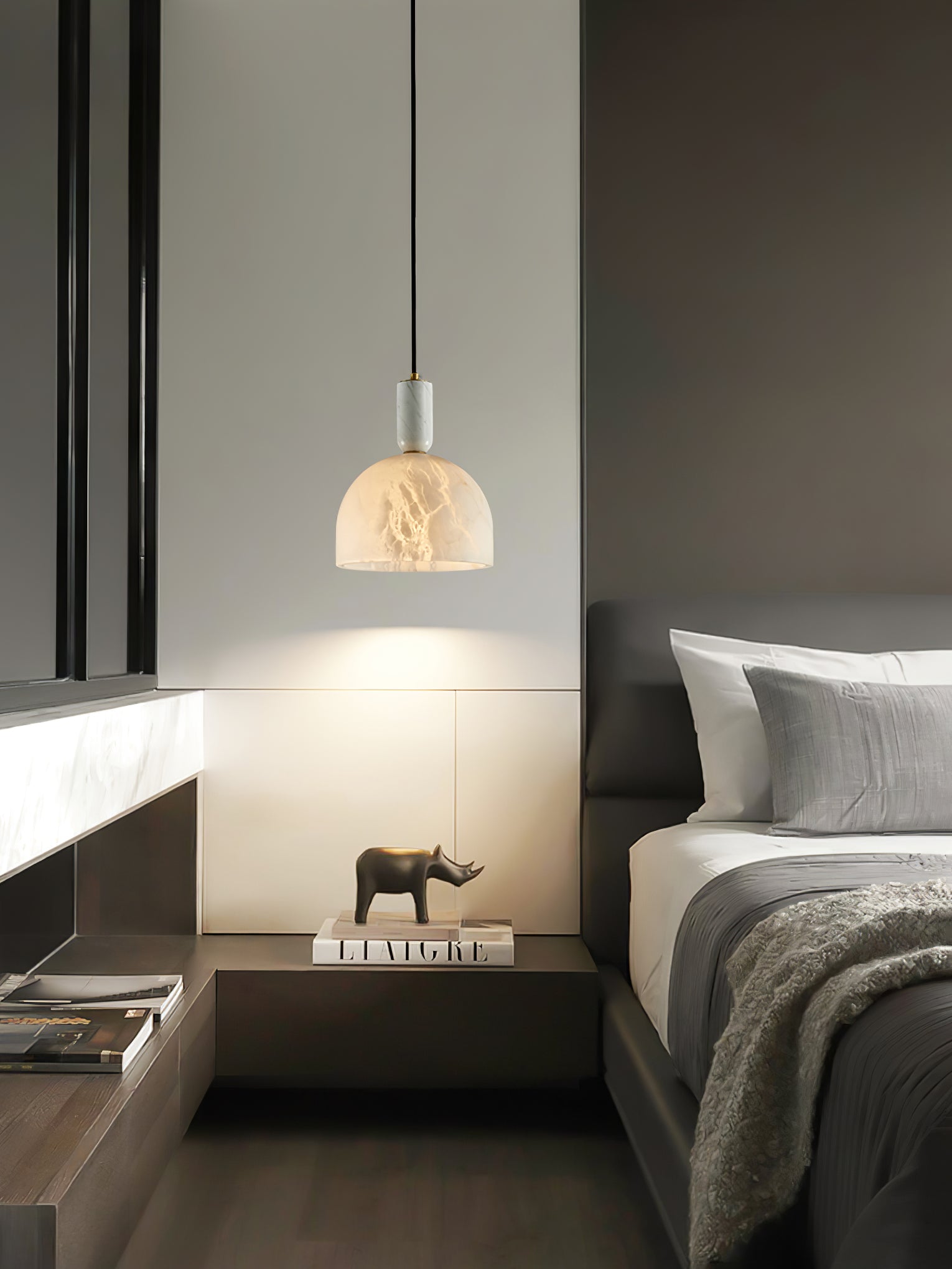 Ulcaris Alabaster Pendnat Light
