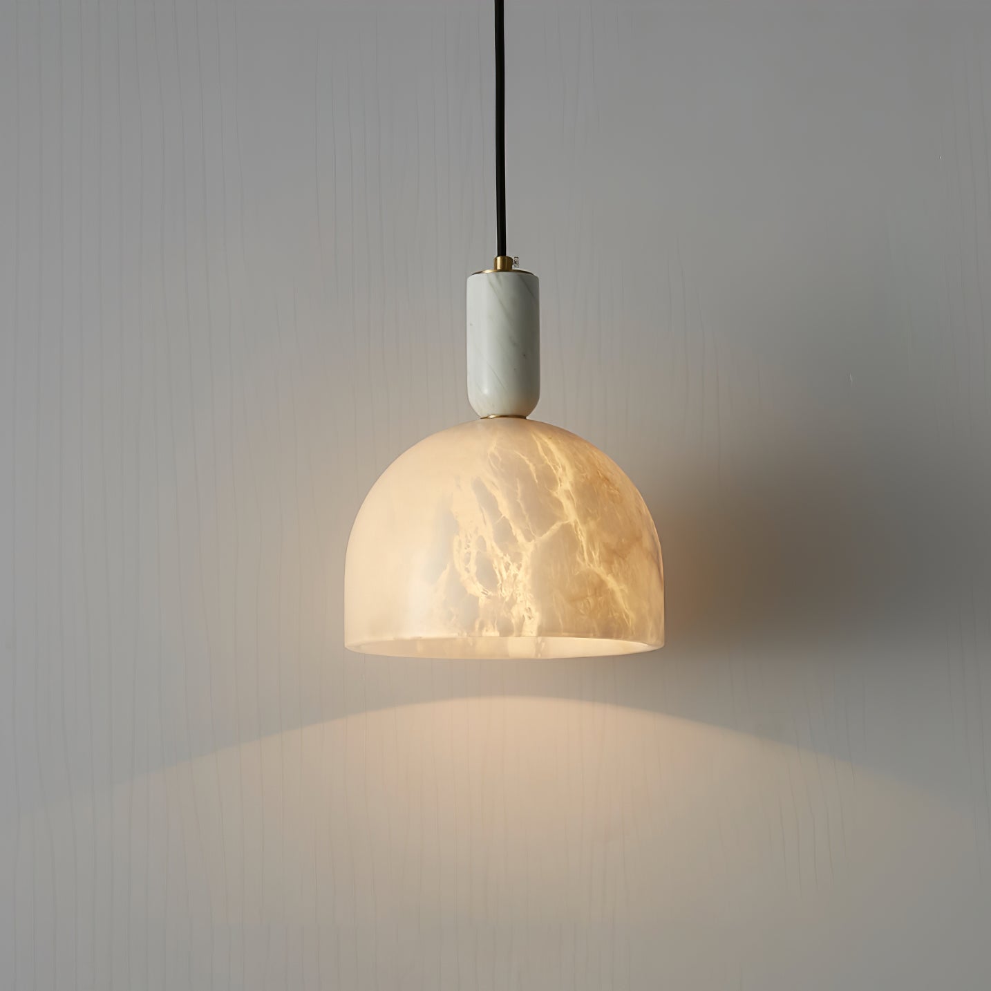 Ulcaris Alabaster Pendnat Light