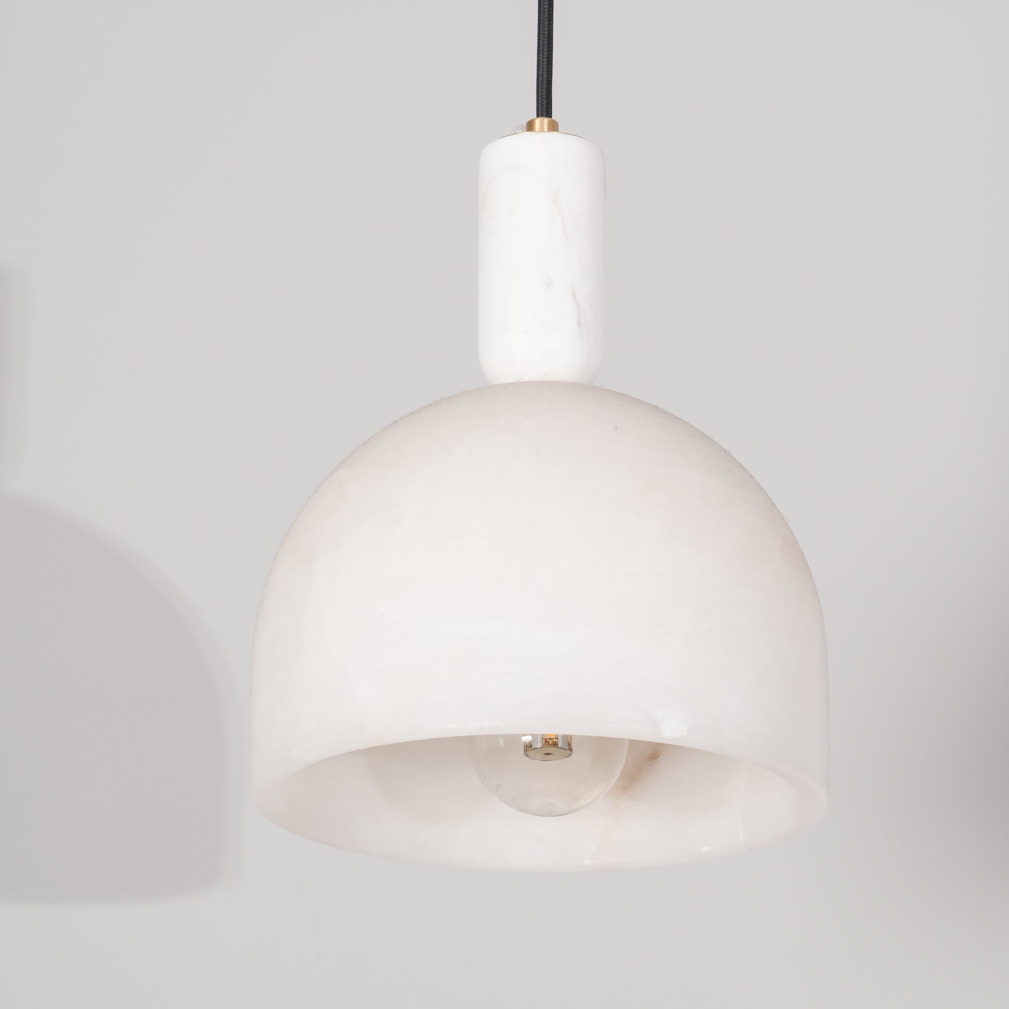 Ulcaris Alabaster Pendnat Light