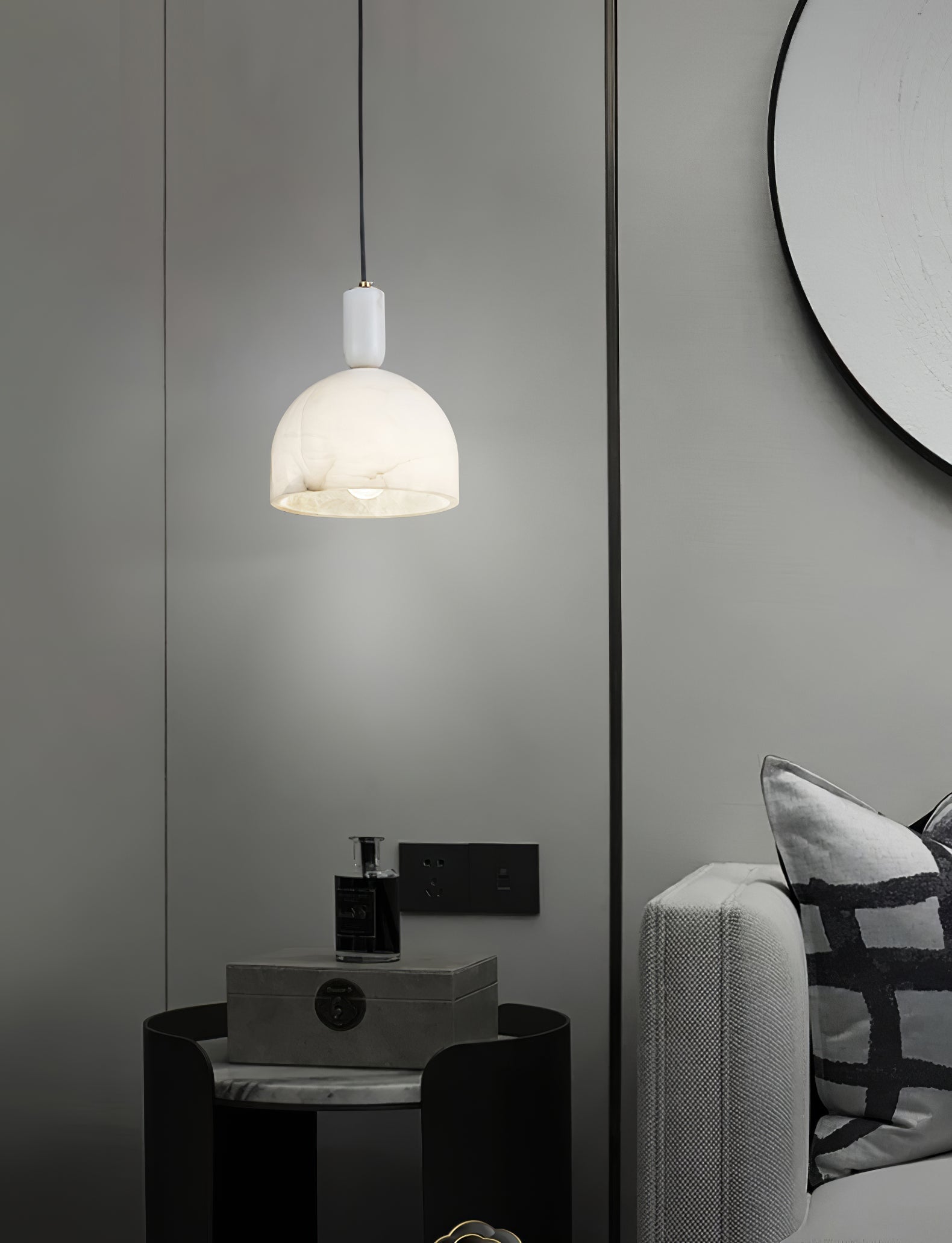 Ulcaris Alabaster Pendnat Light