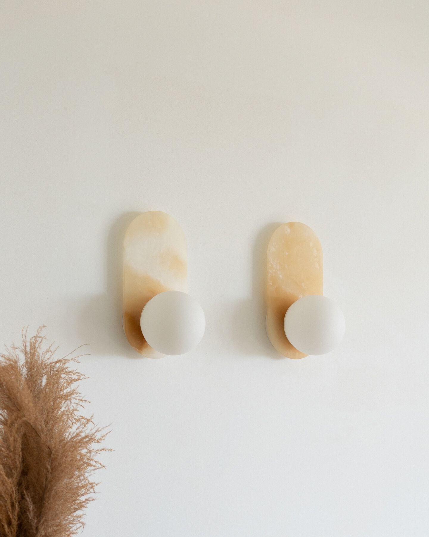 Utalira Wall Lamp