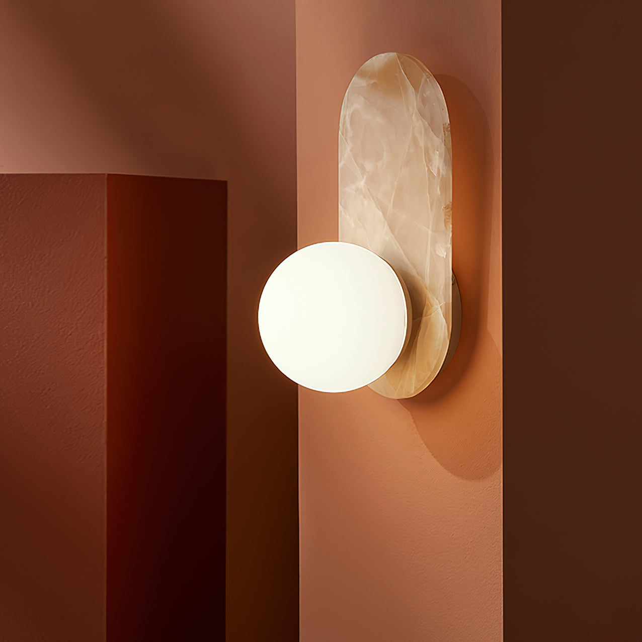 Utalira Wall Lamp