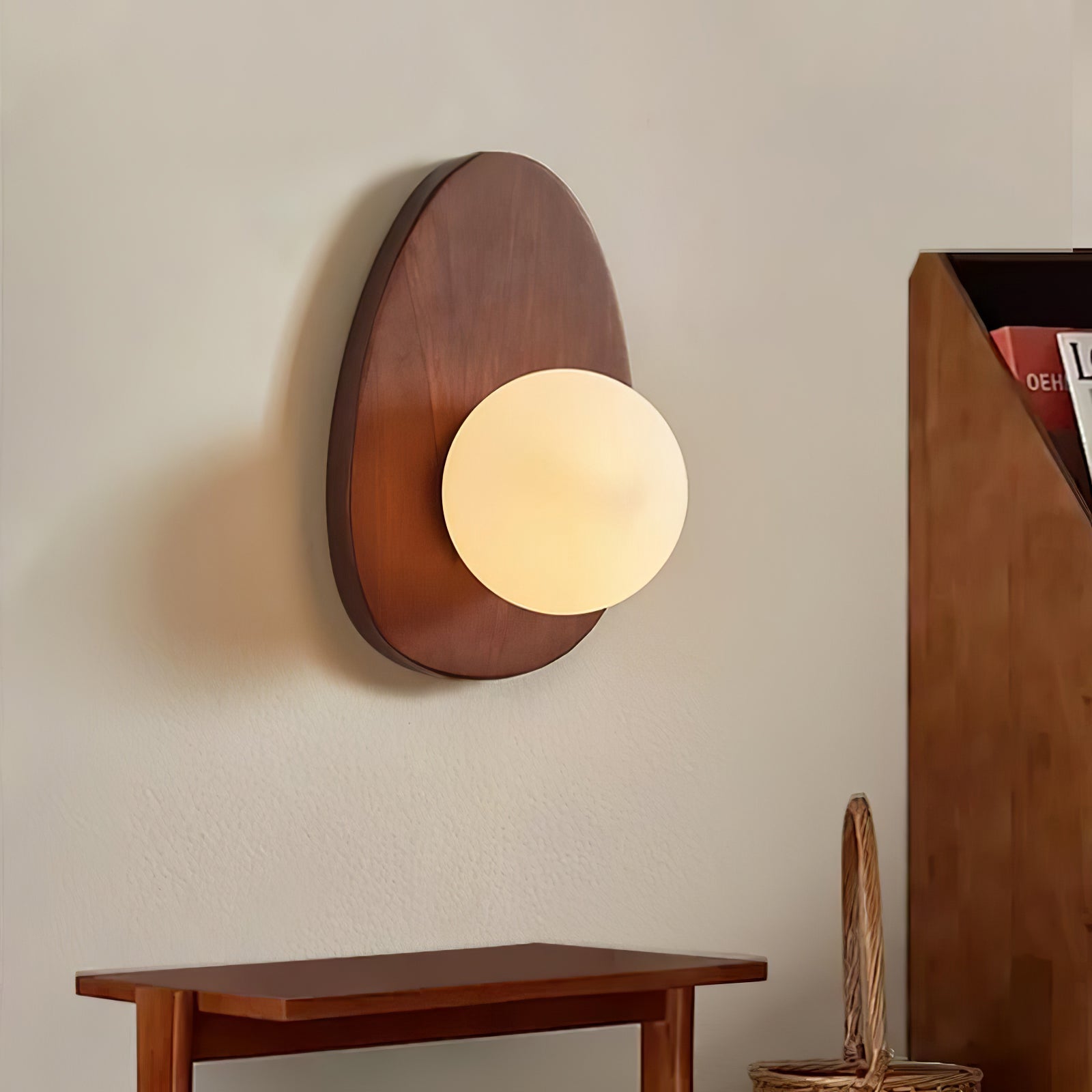 Aldiniella Premium Nordic Art Walnut Glass Wall Lamp