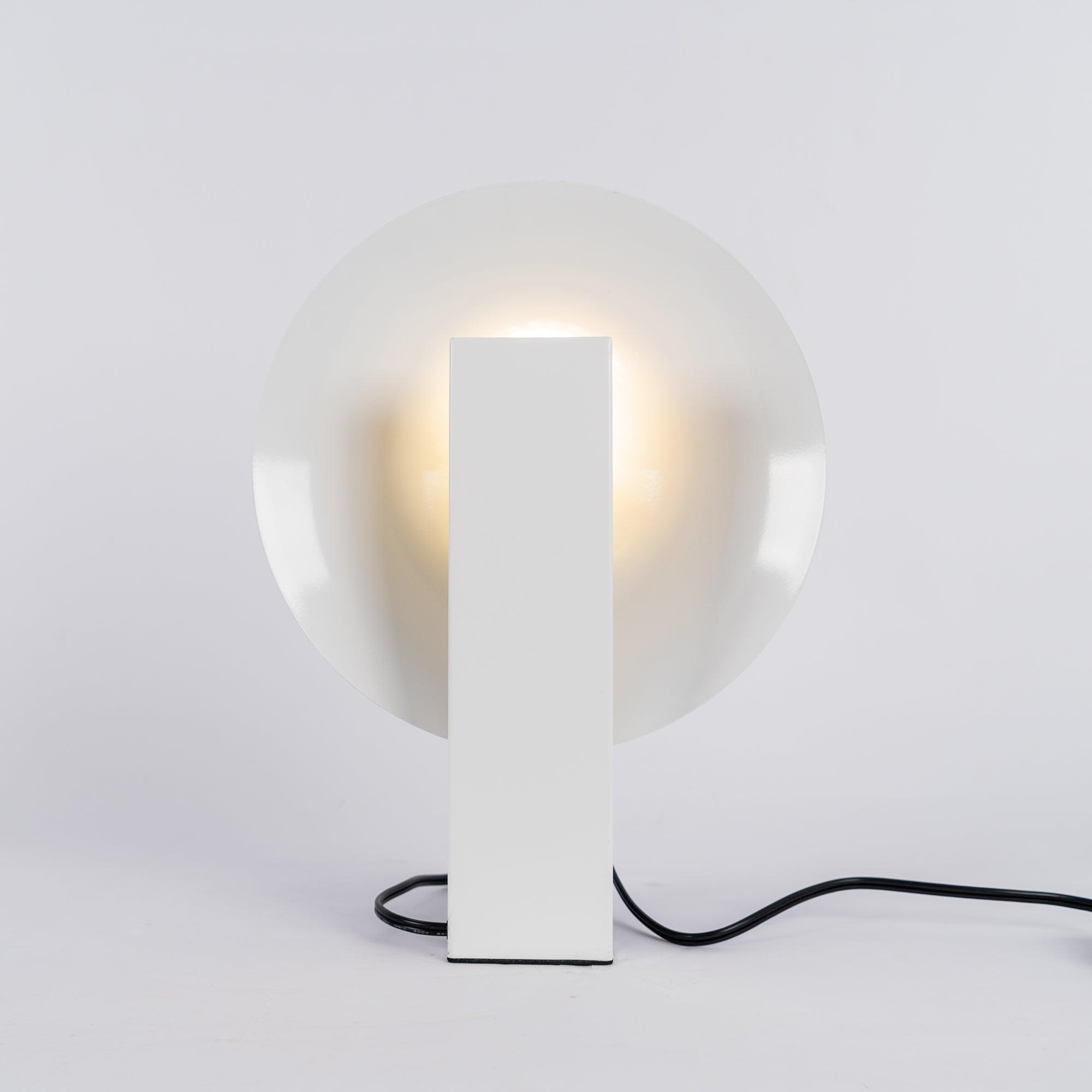 Cis Minimalist Table Lamp
