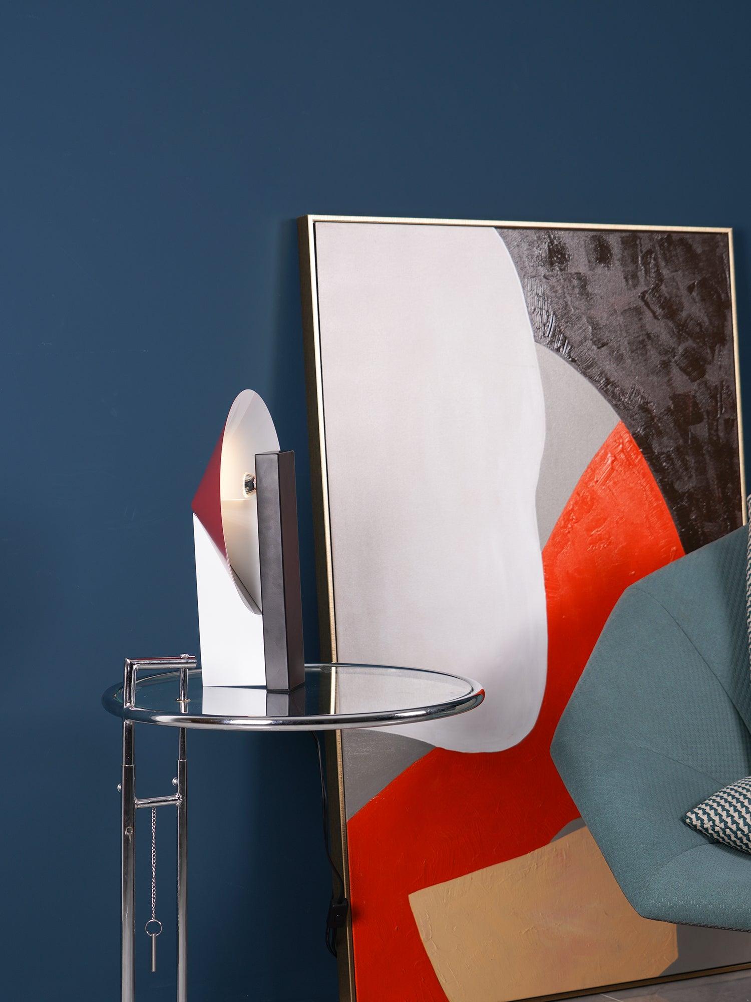 Cis Minimalist Table Lamp