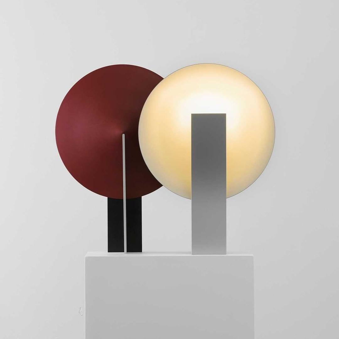 Cis Minimalist Table Lamp