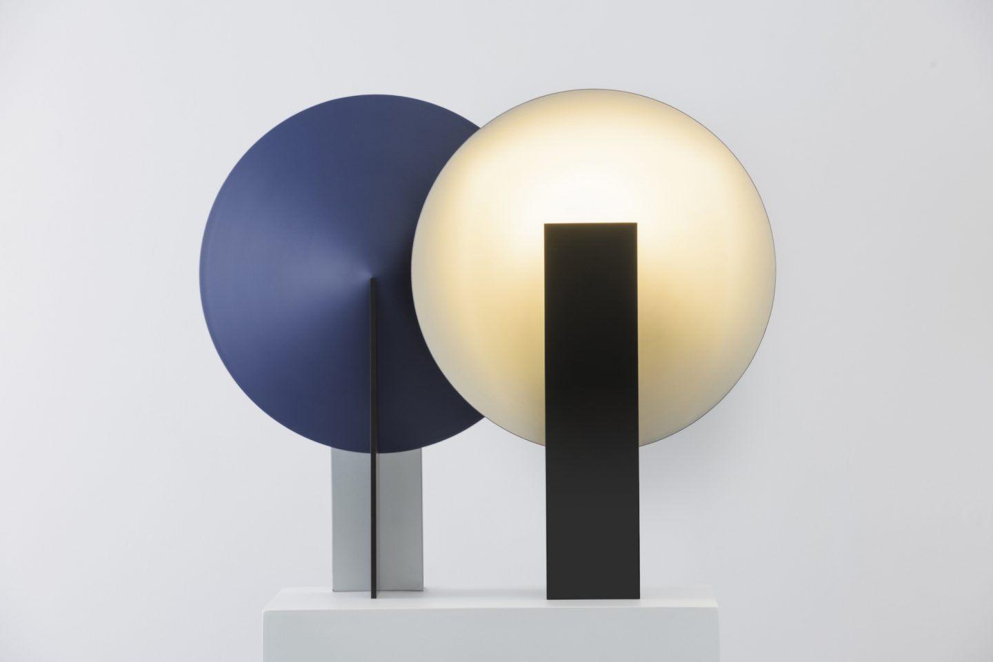 Cis Minimalist Table Lamp