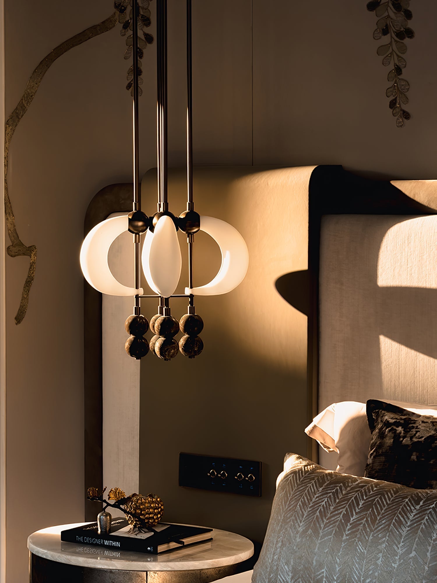 Divara Pendant Light