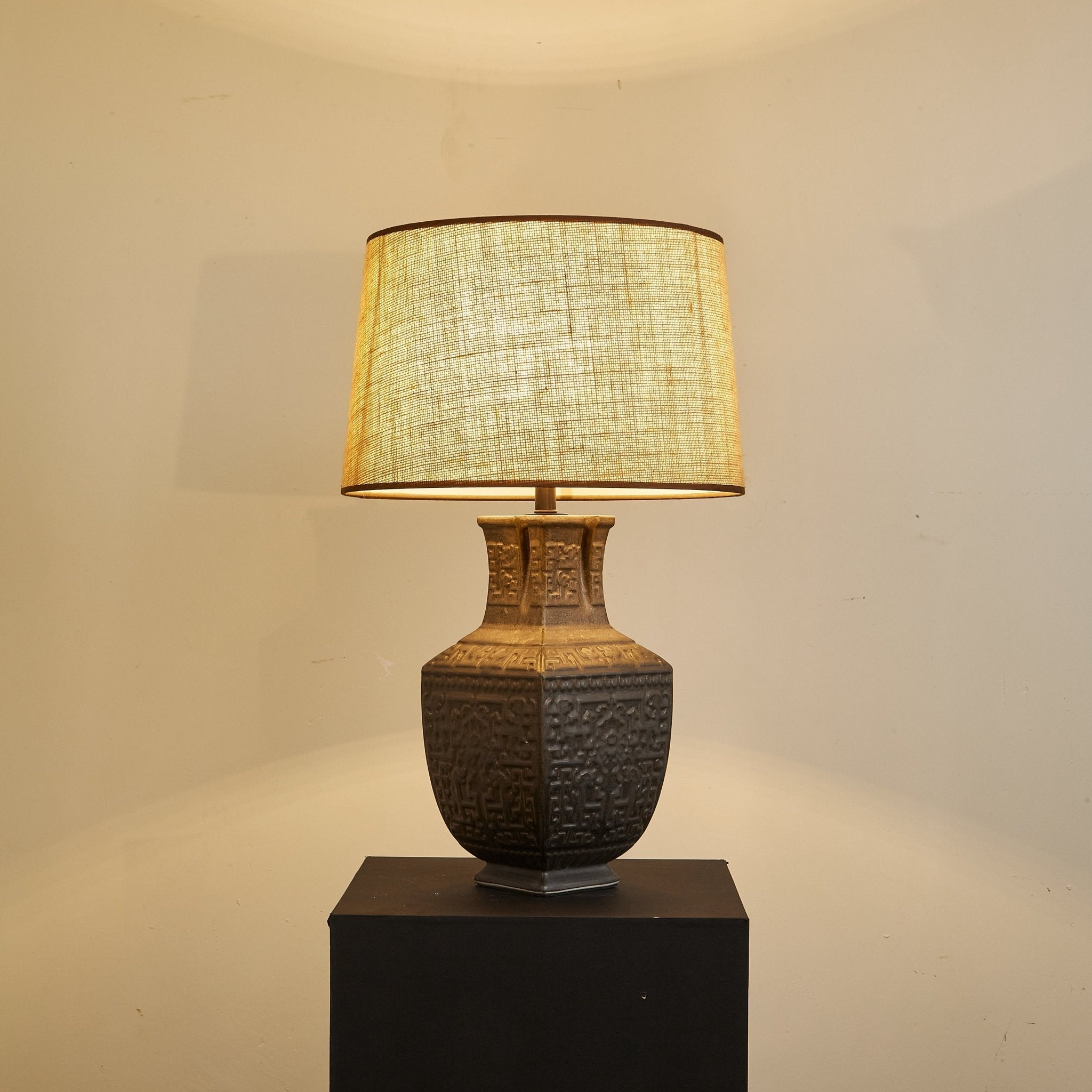 Echo Vintage Fabric Table Lamp