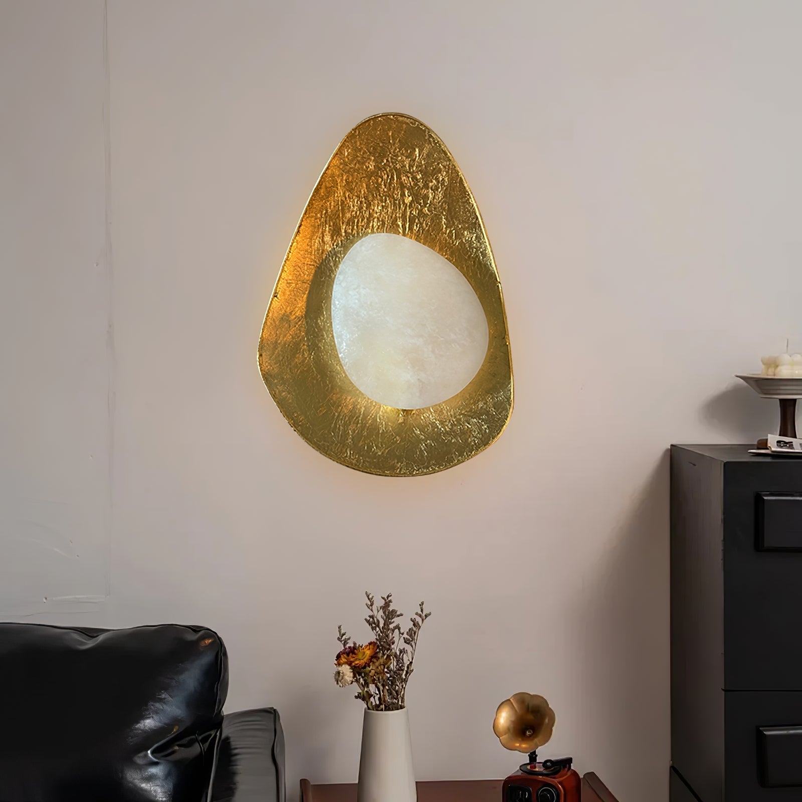 Tenbryn Organic Gilded Pebble Alabaster Sconce
