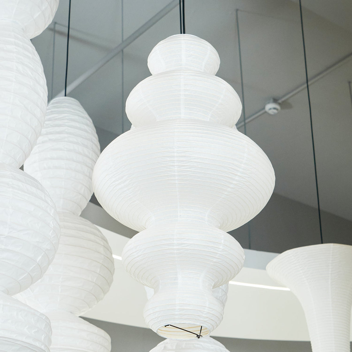 Lunivora Paper Traditional Pendant Lamp