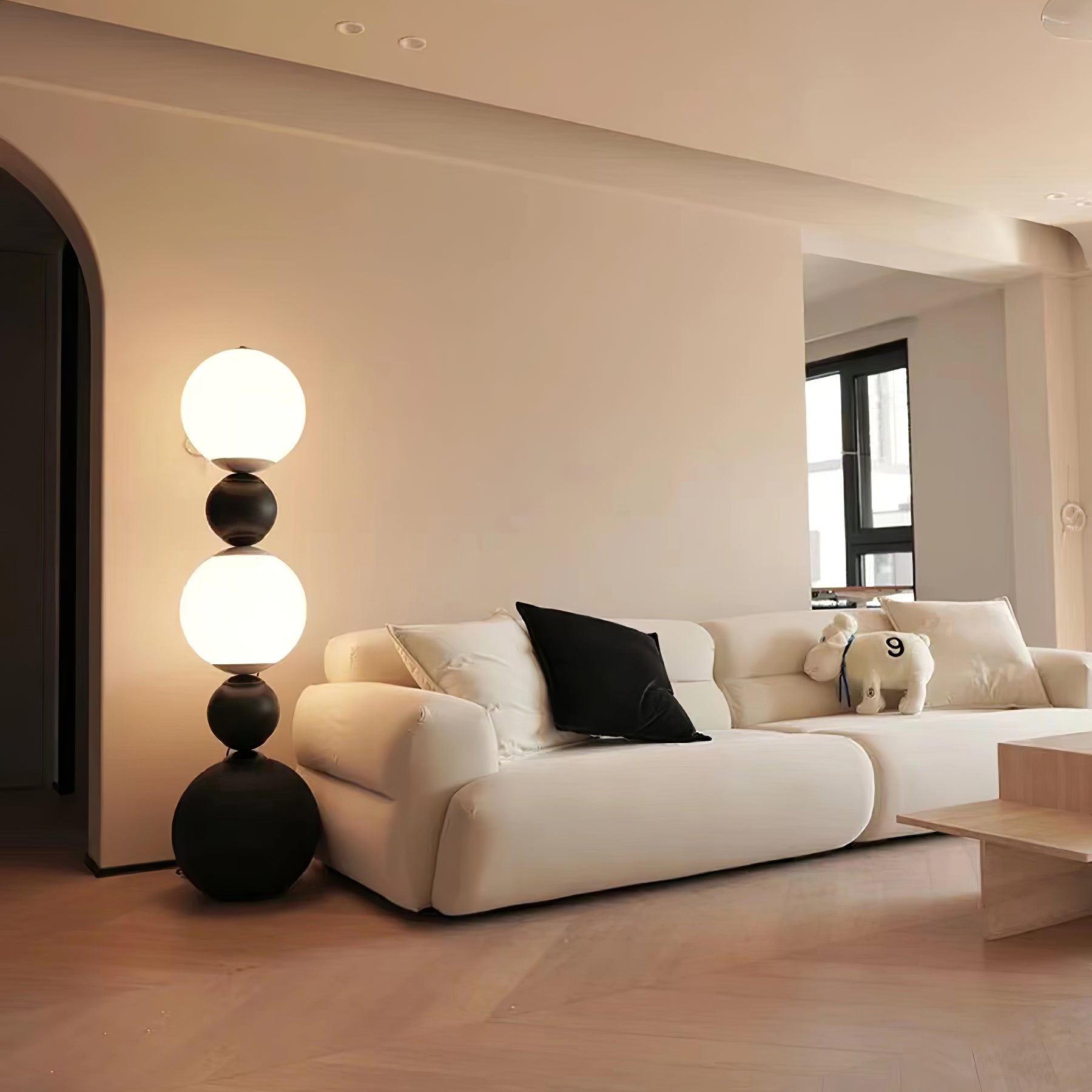 Ervynel Spherical Black Floor Lamp