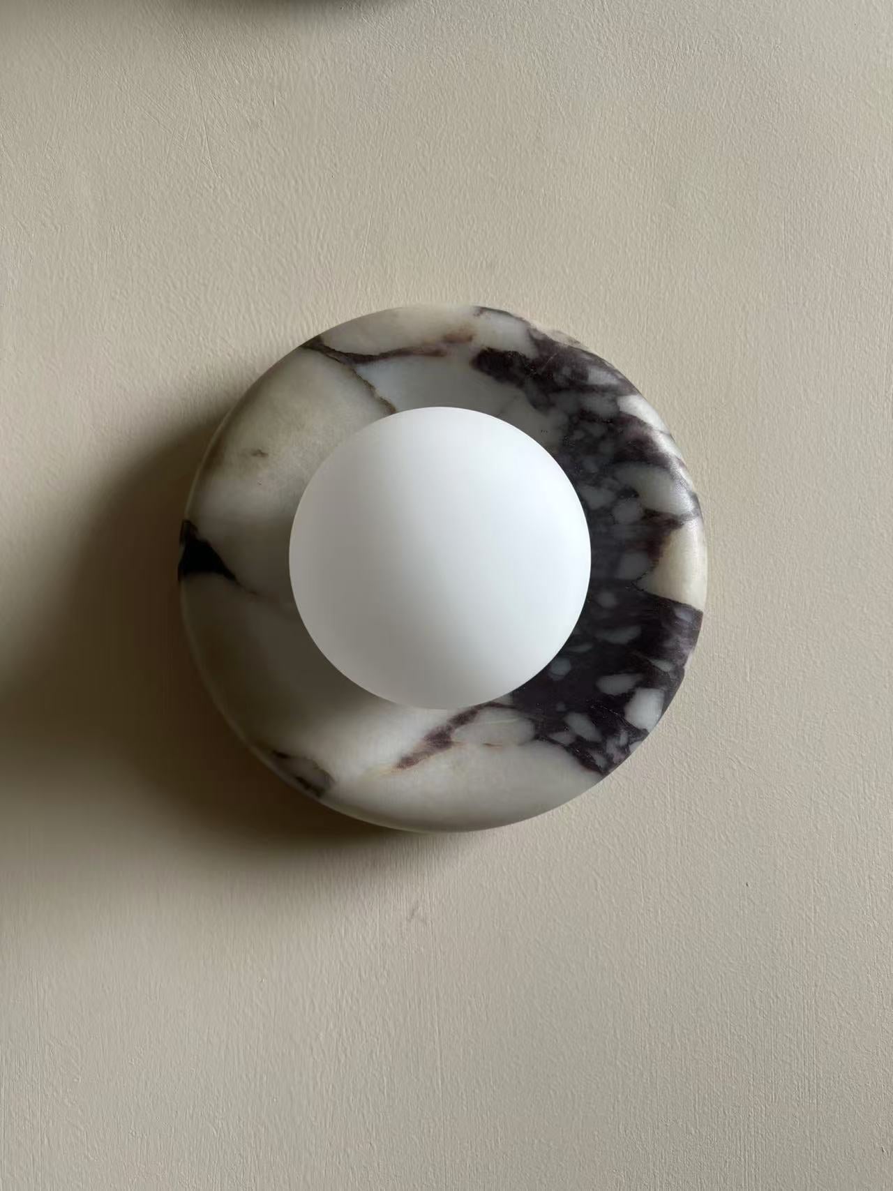 Zoraean Wall Lamp