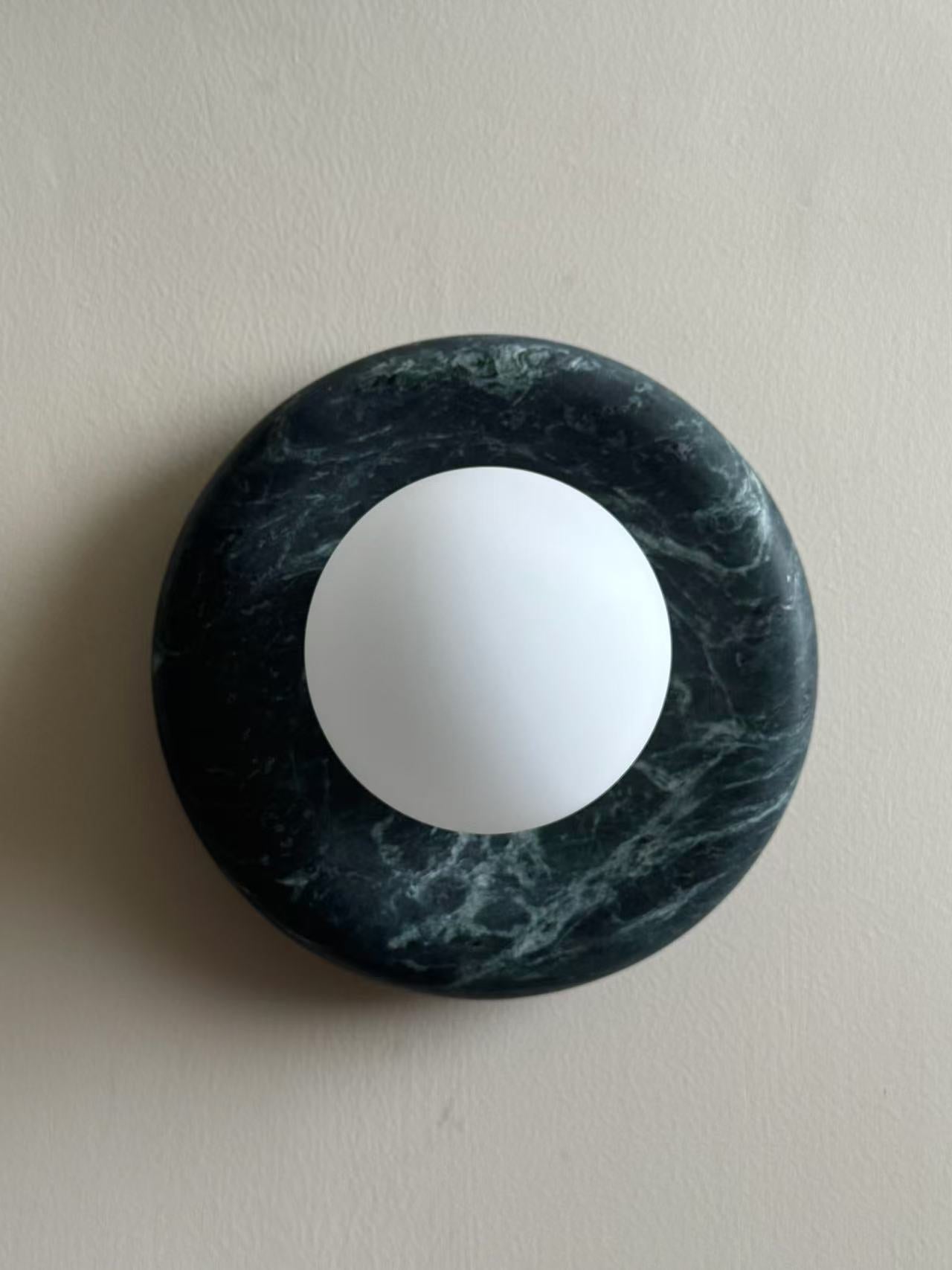 Cusorion Wall Lamp