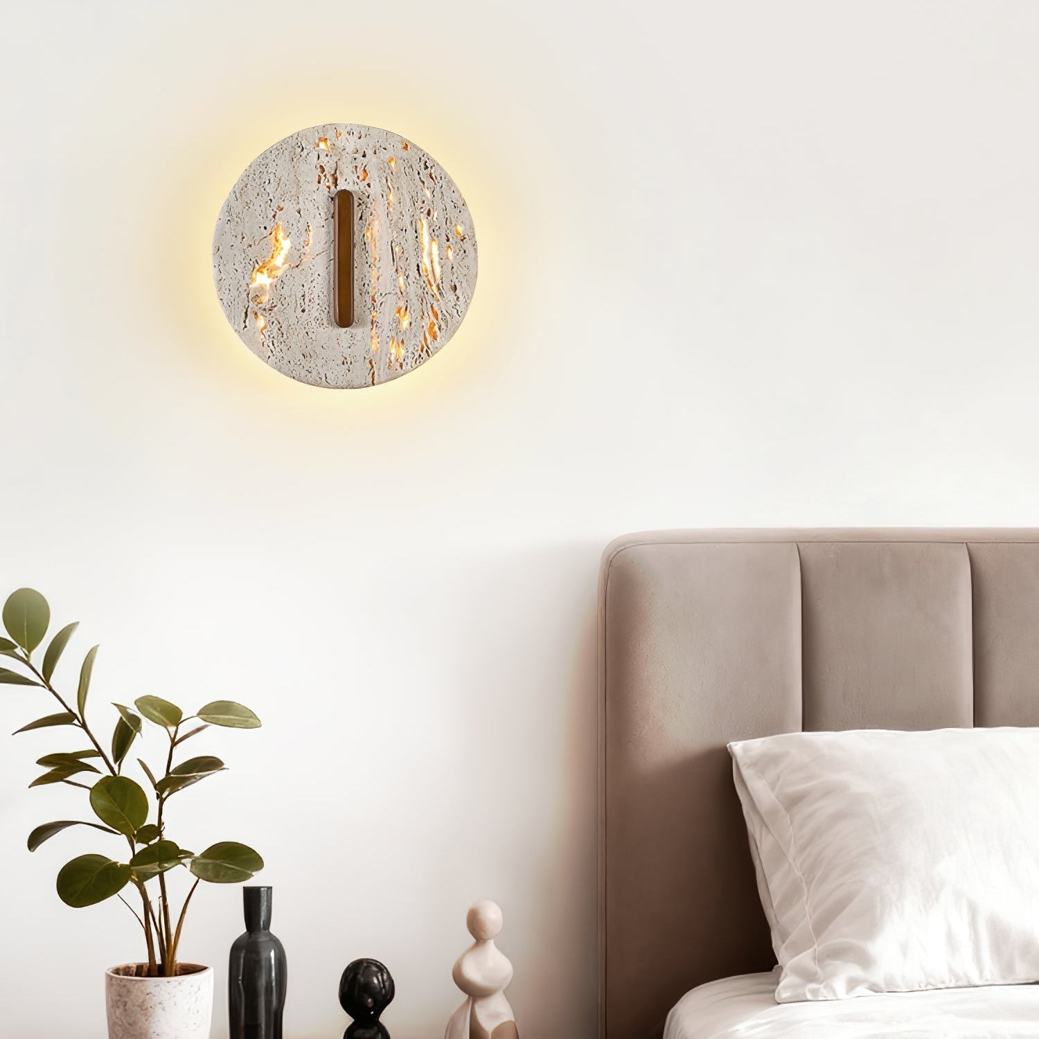 Viraisaria Wall Lamp