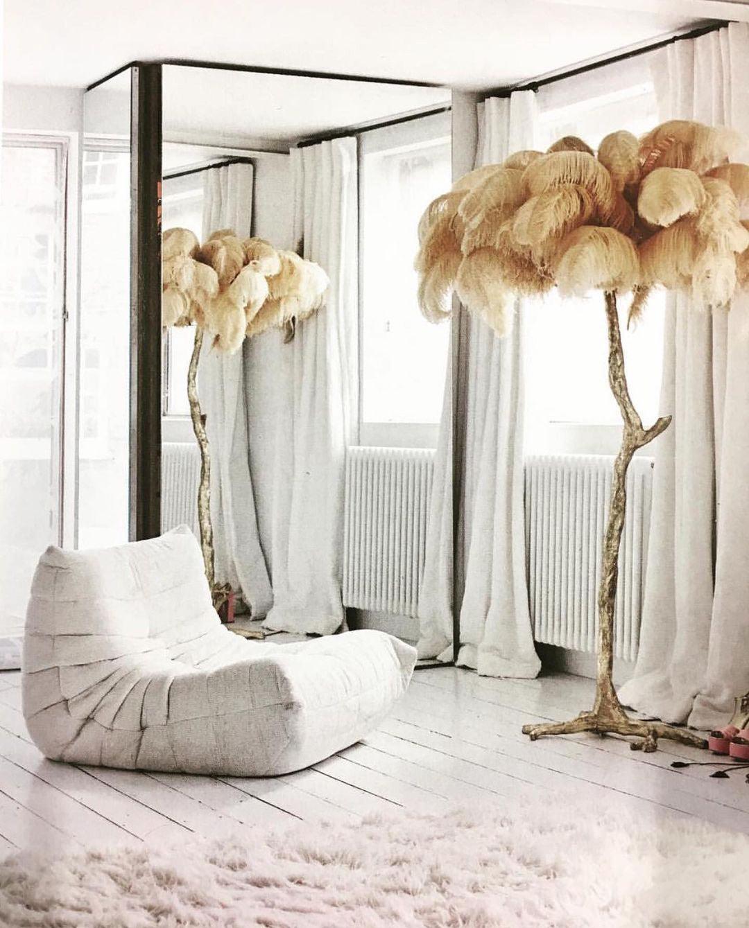 Selis Feather Brass Floor Lamp