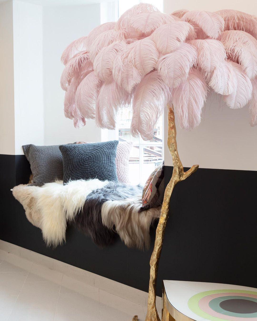 Selis Feather Brass Floor Lamp