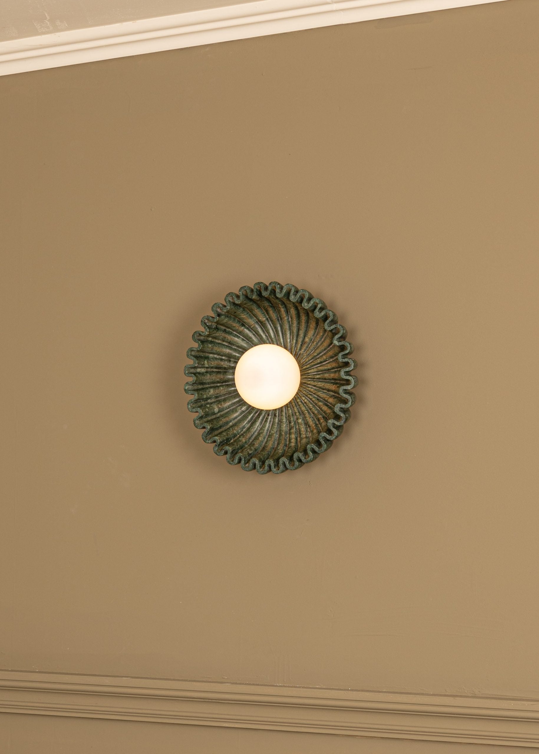 Viraisaya Wall Lamp