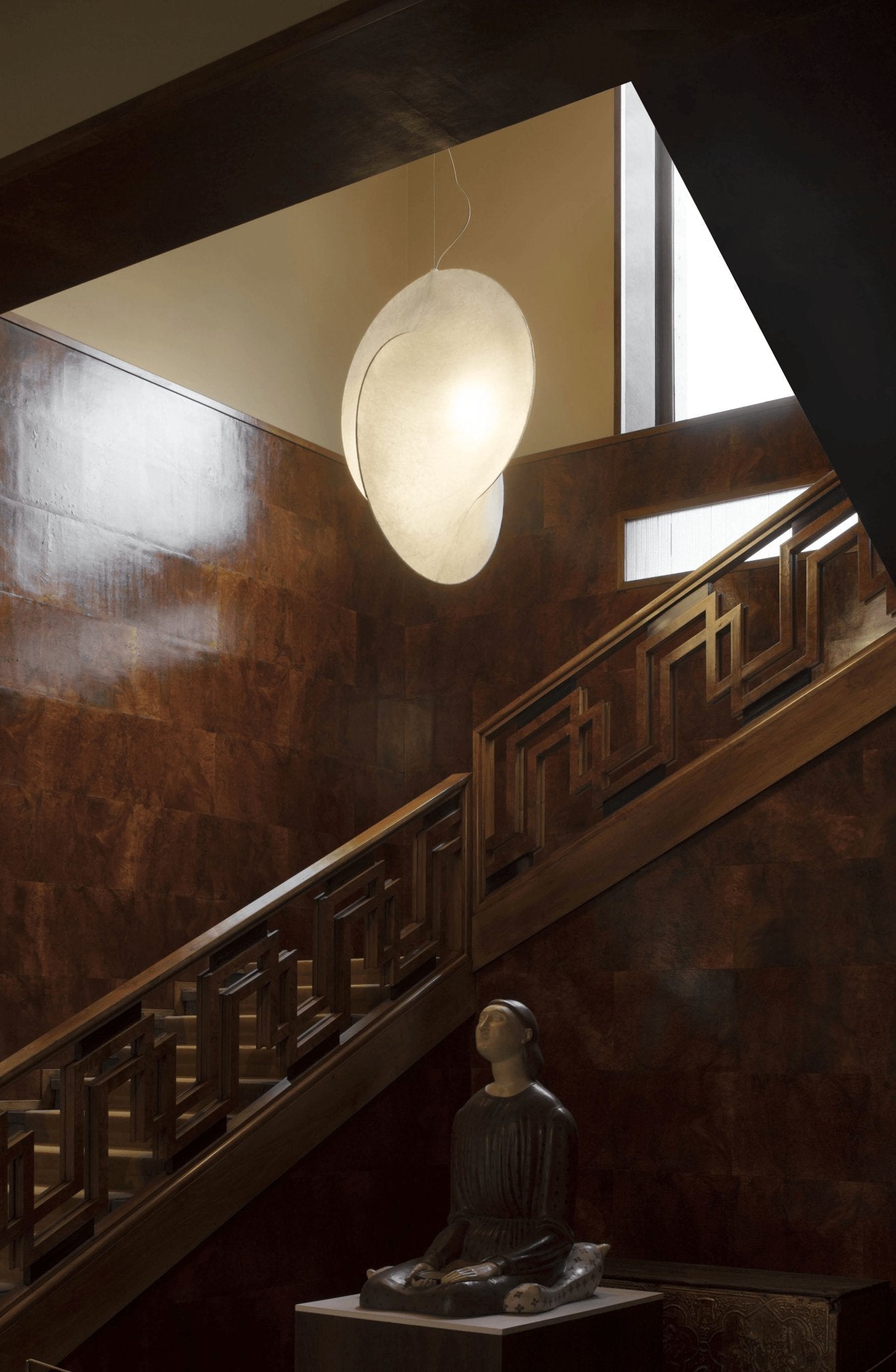 Ferivora Steel Artistic Pendant Lamp
