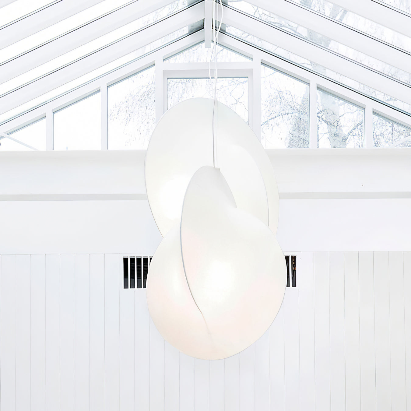 Ferivora Steel Artistic Pendant Lamp